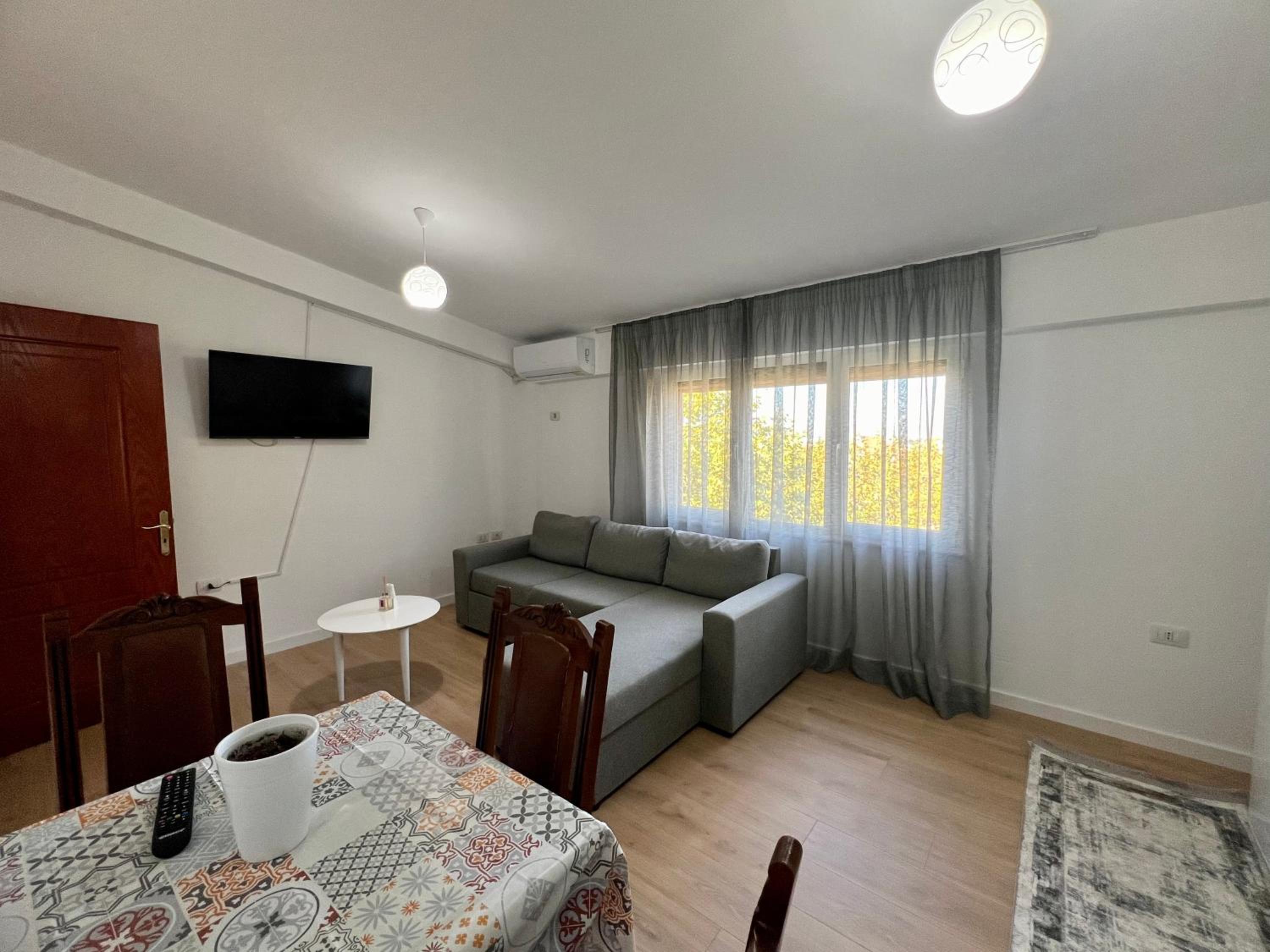 Sunny Apartment Tirana