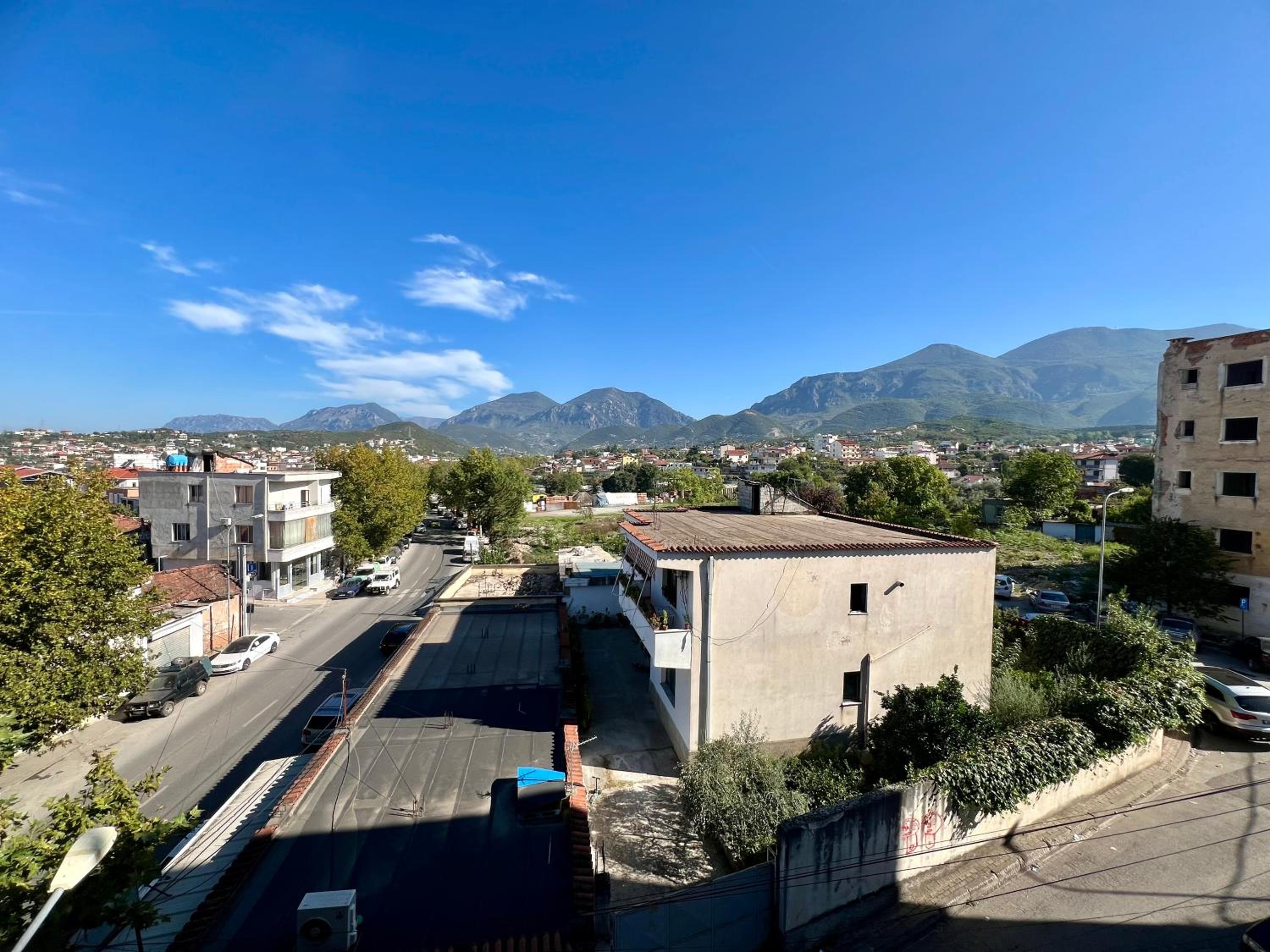 Sunny Apartment Tirana