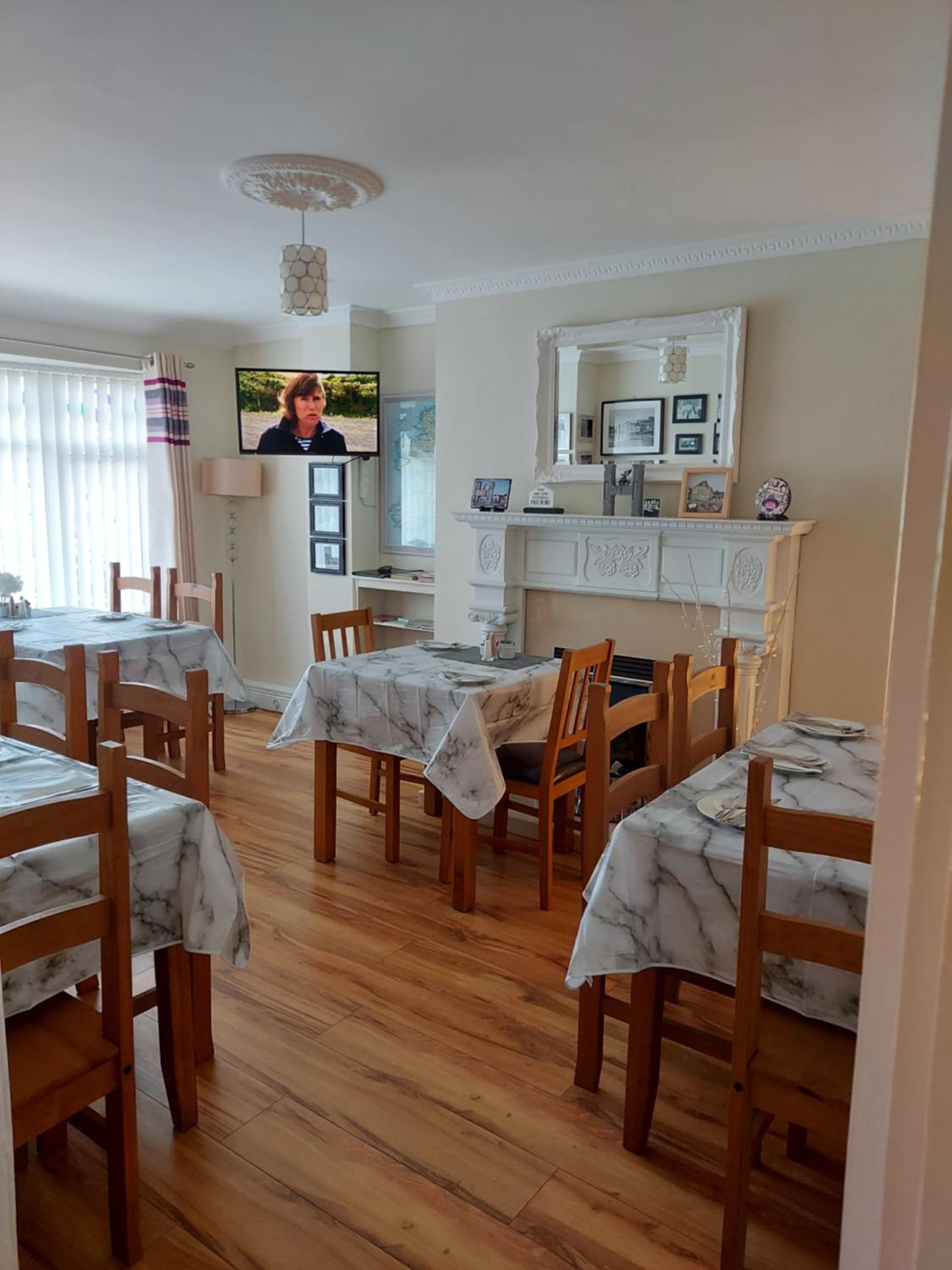 Photo 6