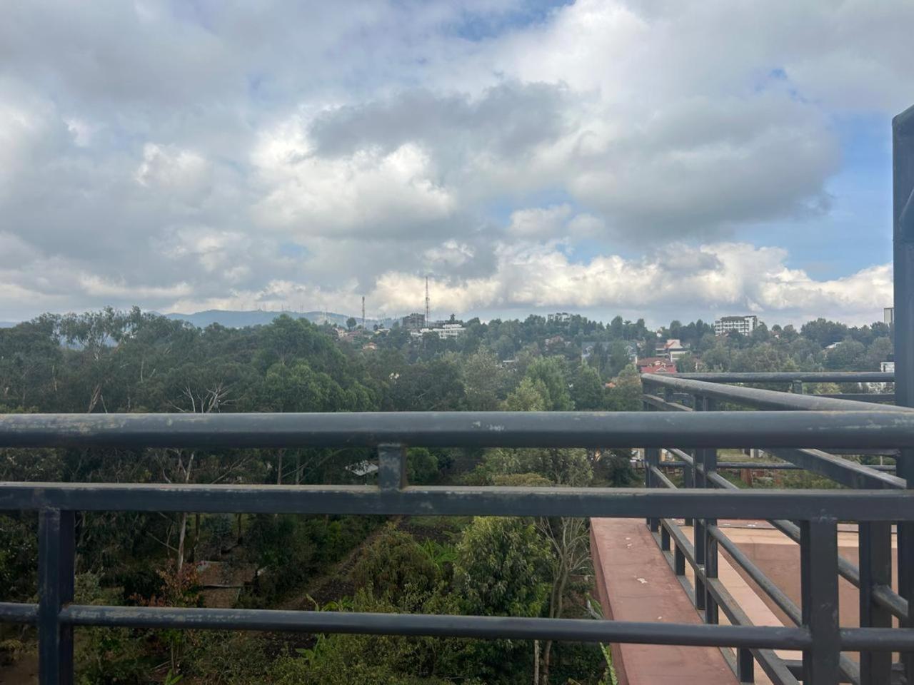 Cozy studio apartment with balcony in Ngong view 2