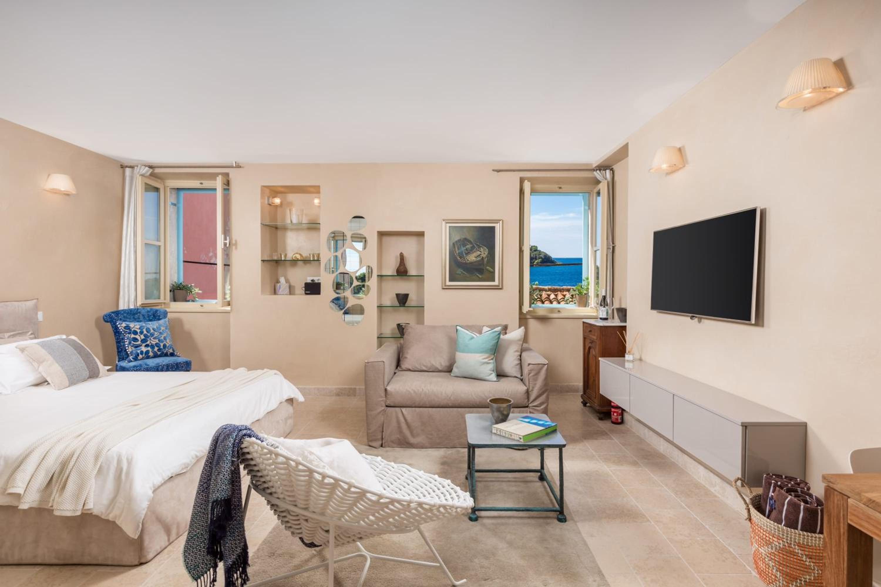 Natascha's Beachfront Apartments view 3