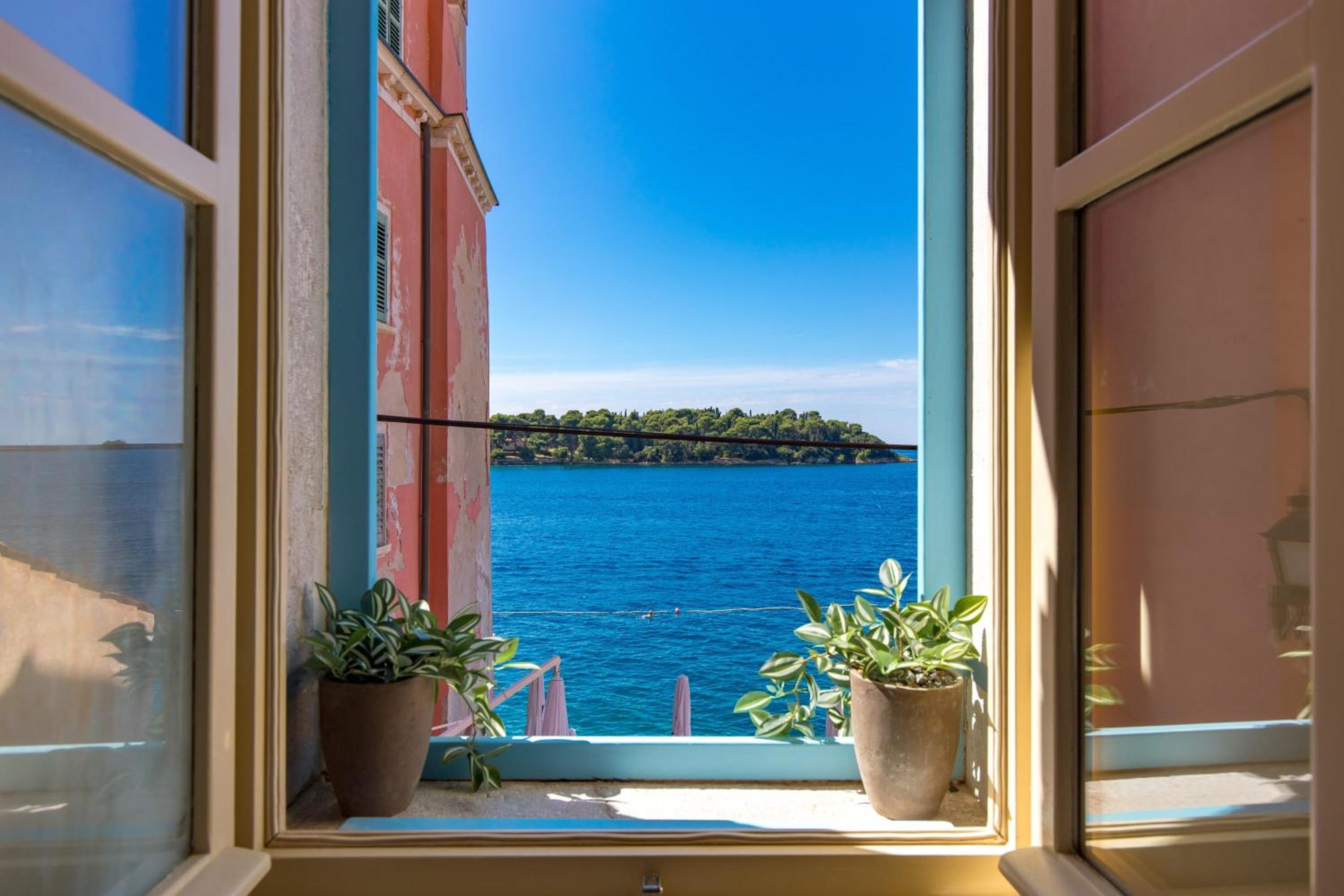 Natascha's Beachfront Apartments view 4