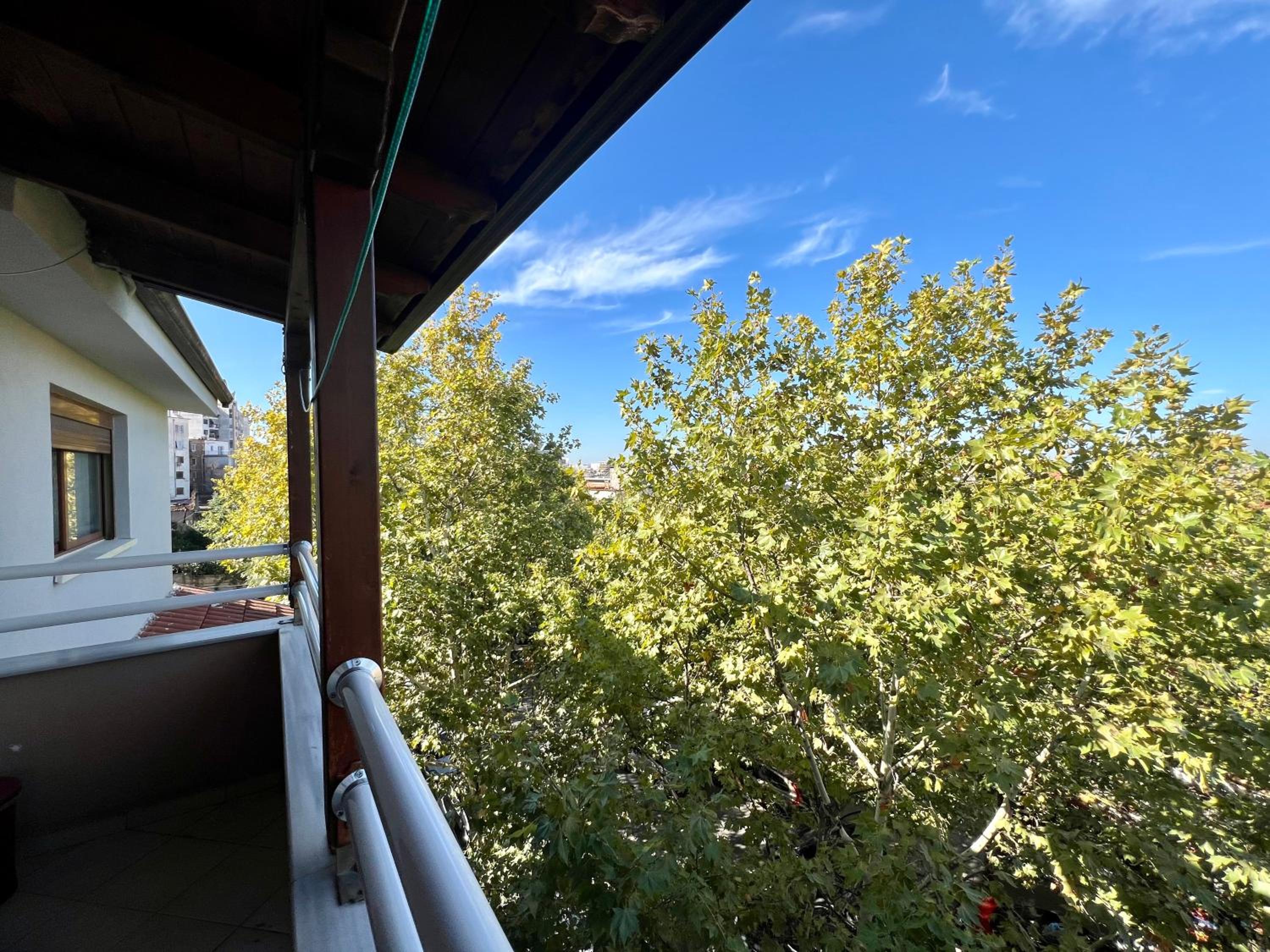Sunny Apartment Tirana