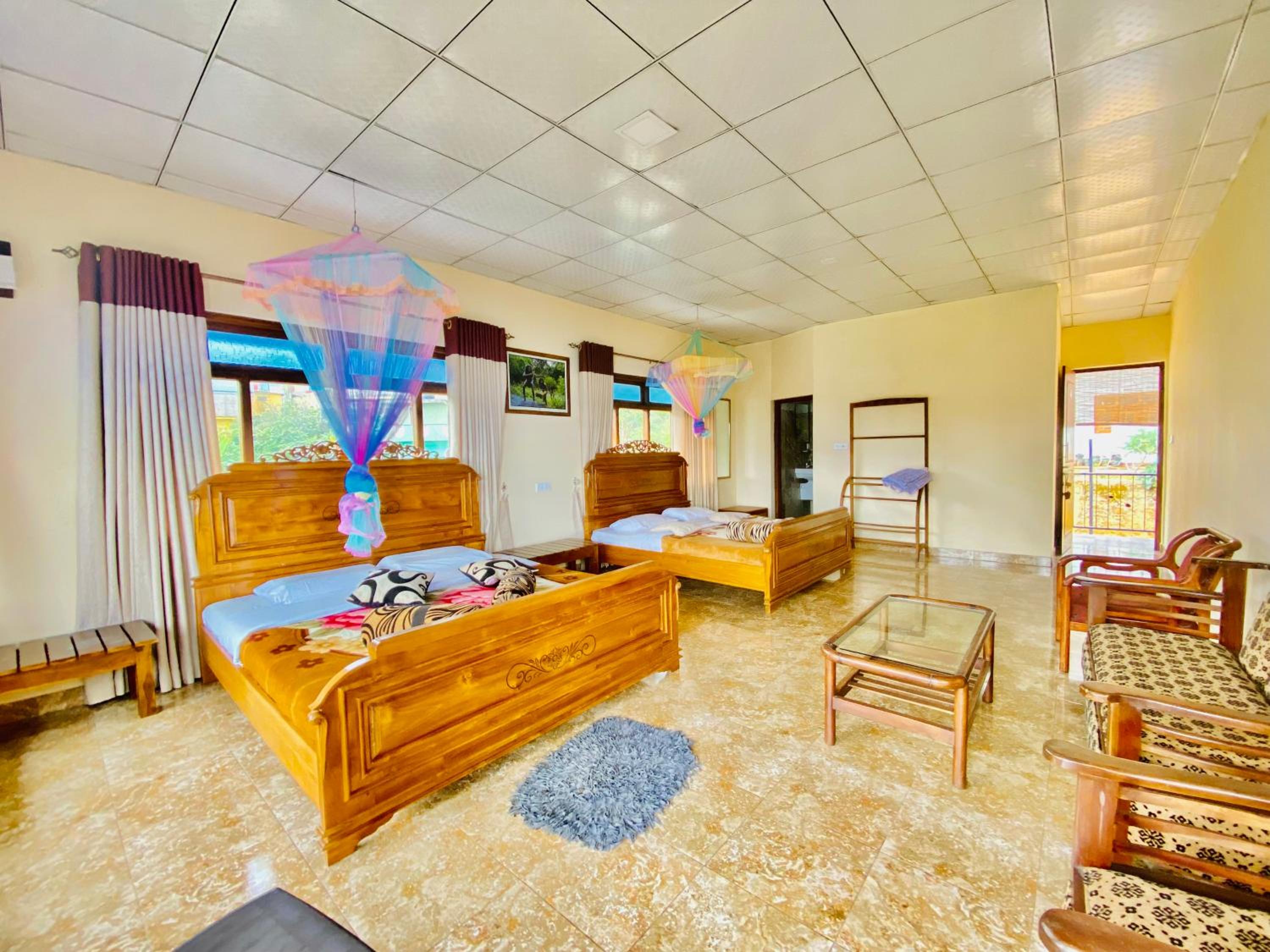 sri lak residence