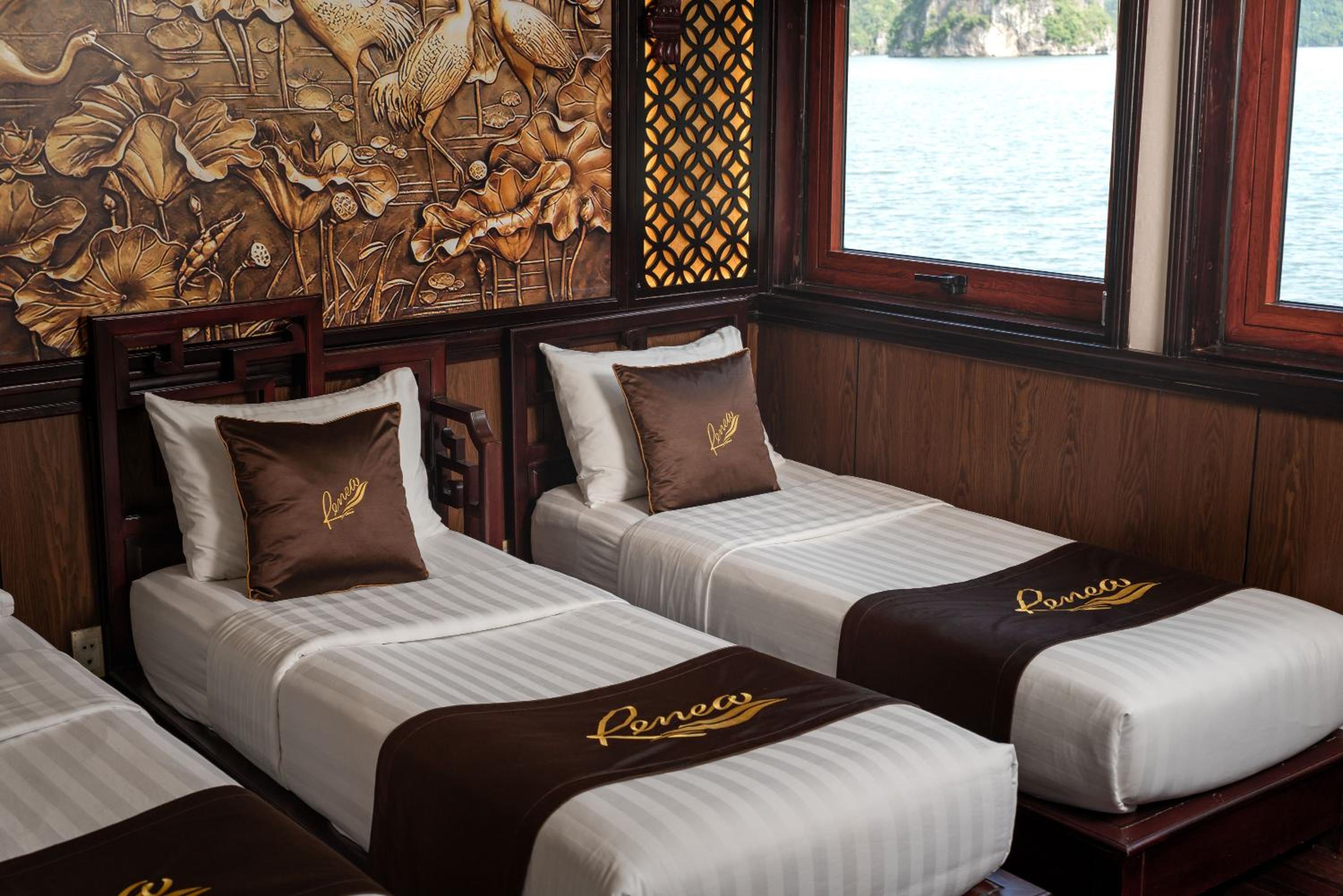 Renea Boutique Cruise