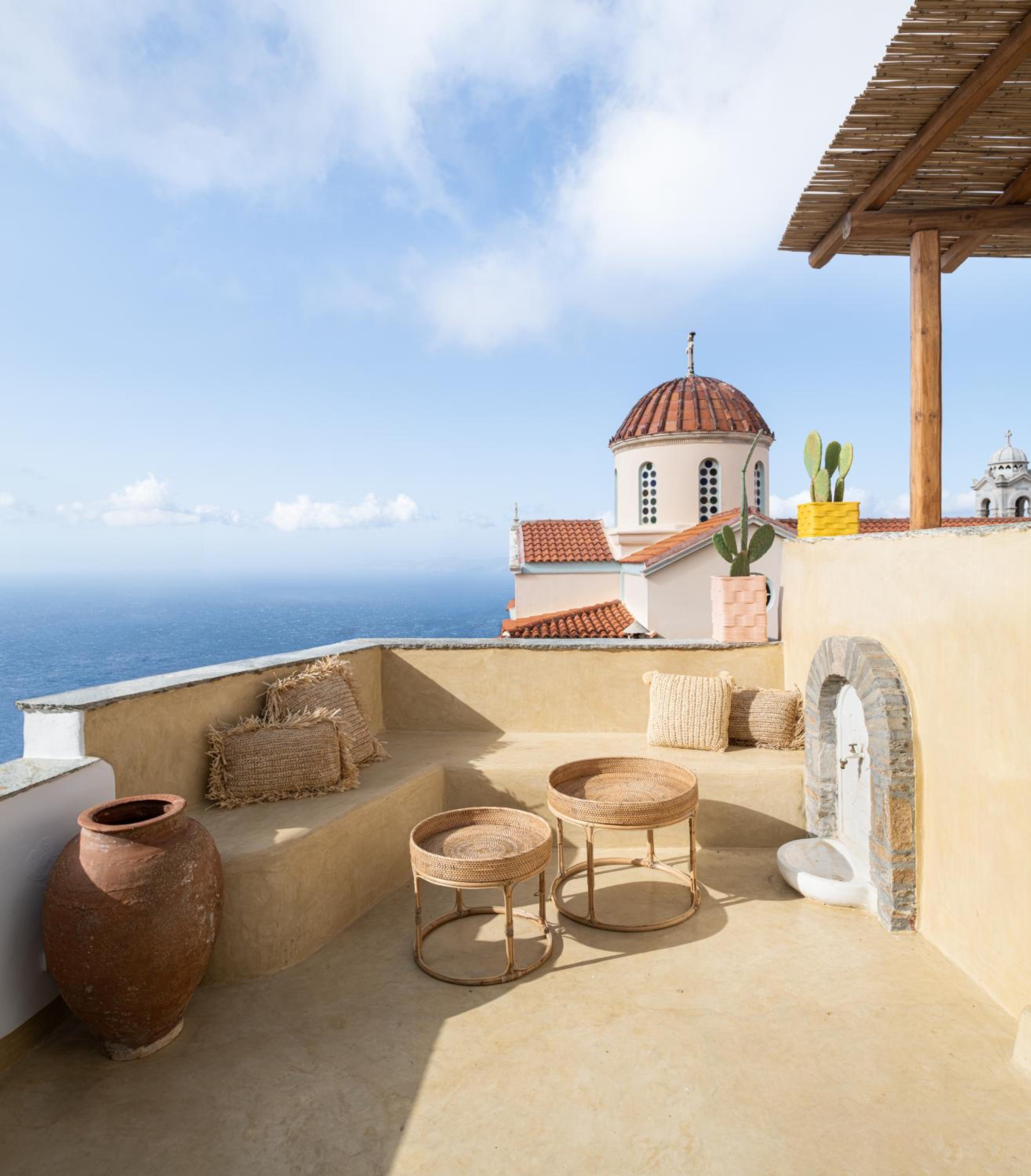 Th_eros House