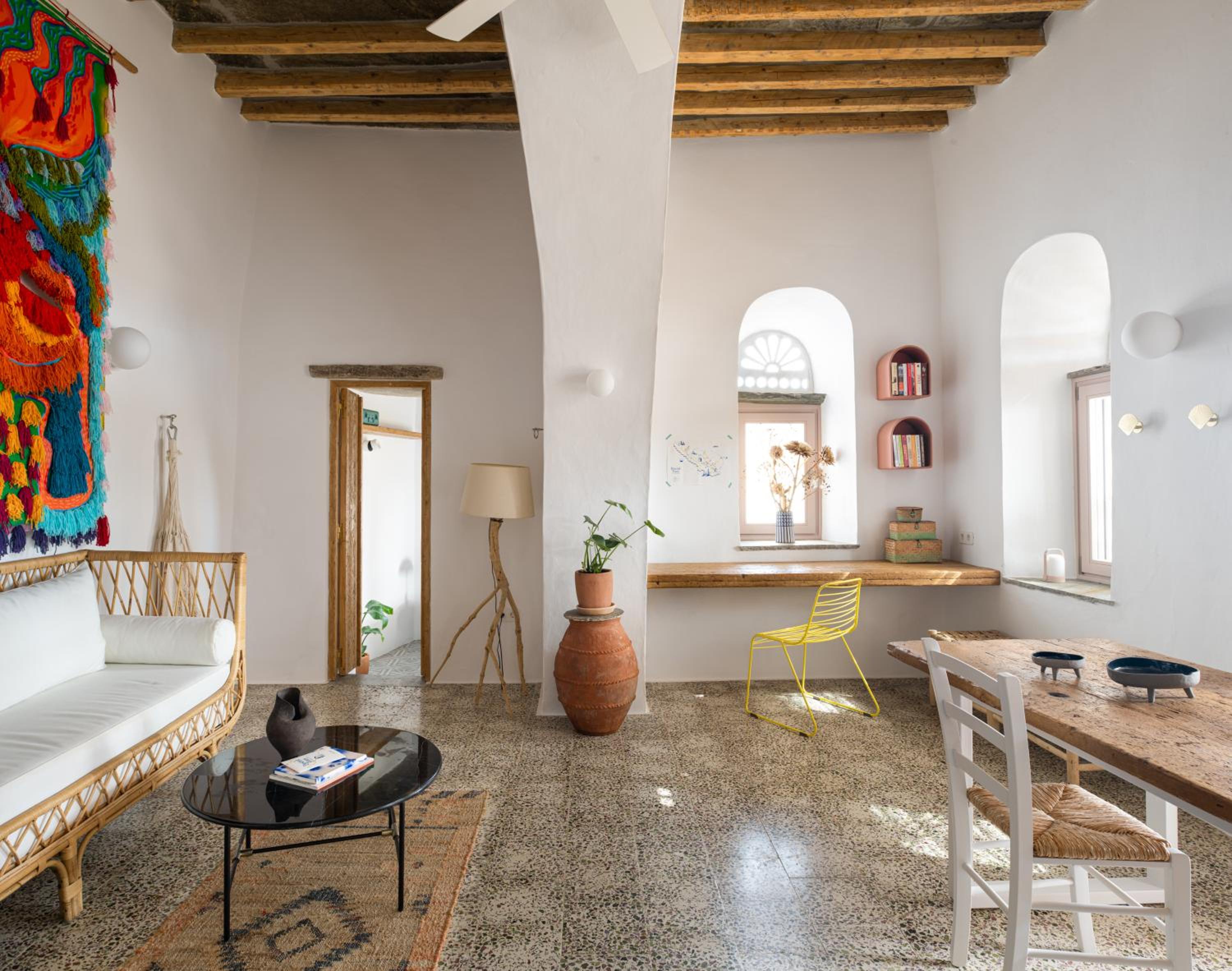 Th_eros House