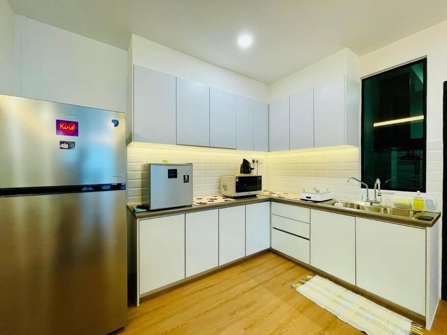 Armadale Galacity2R2B w Netflix, 6pax YPM52 photo 5