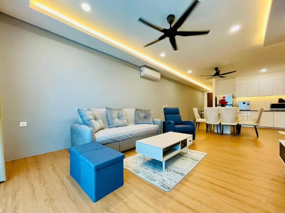 Armadale Galacity2R2B w Netflix, 6pax YPM52 photo 6