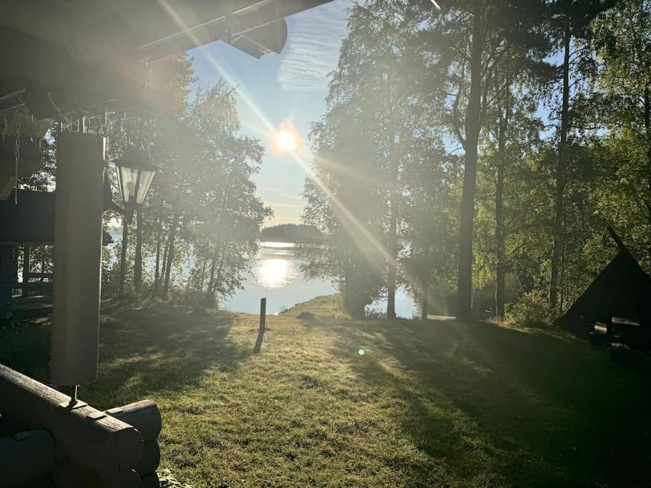 LIHAPULLIA Lac, sauna, plage privée, deux chalets rien que pour vous view 5