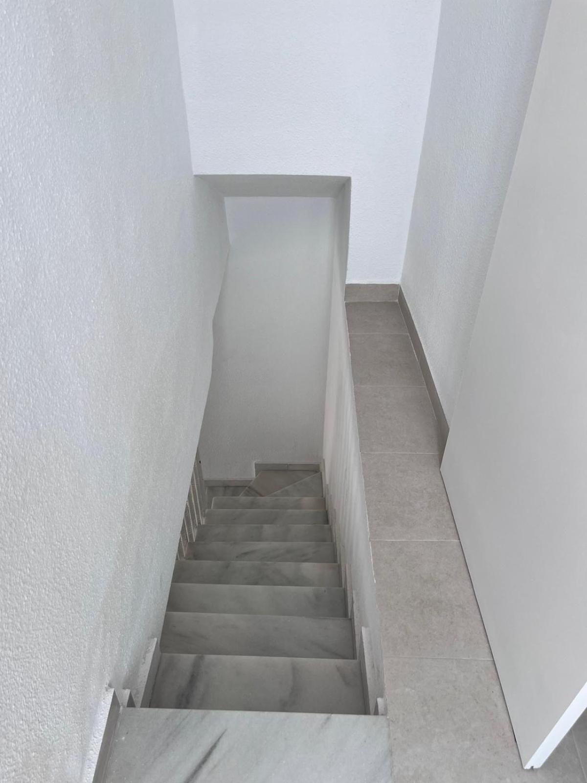 Fräsch duplex med havsutsikt
