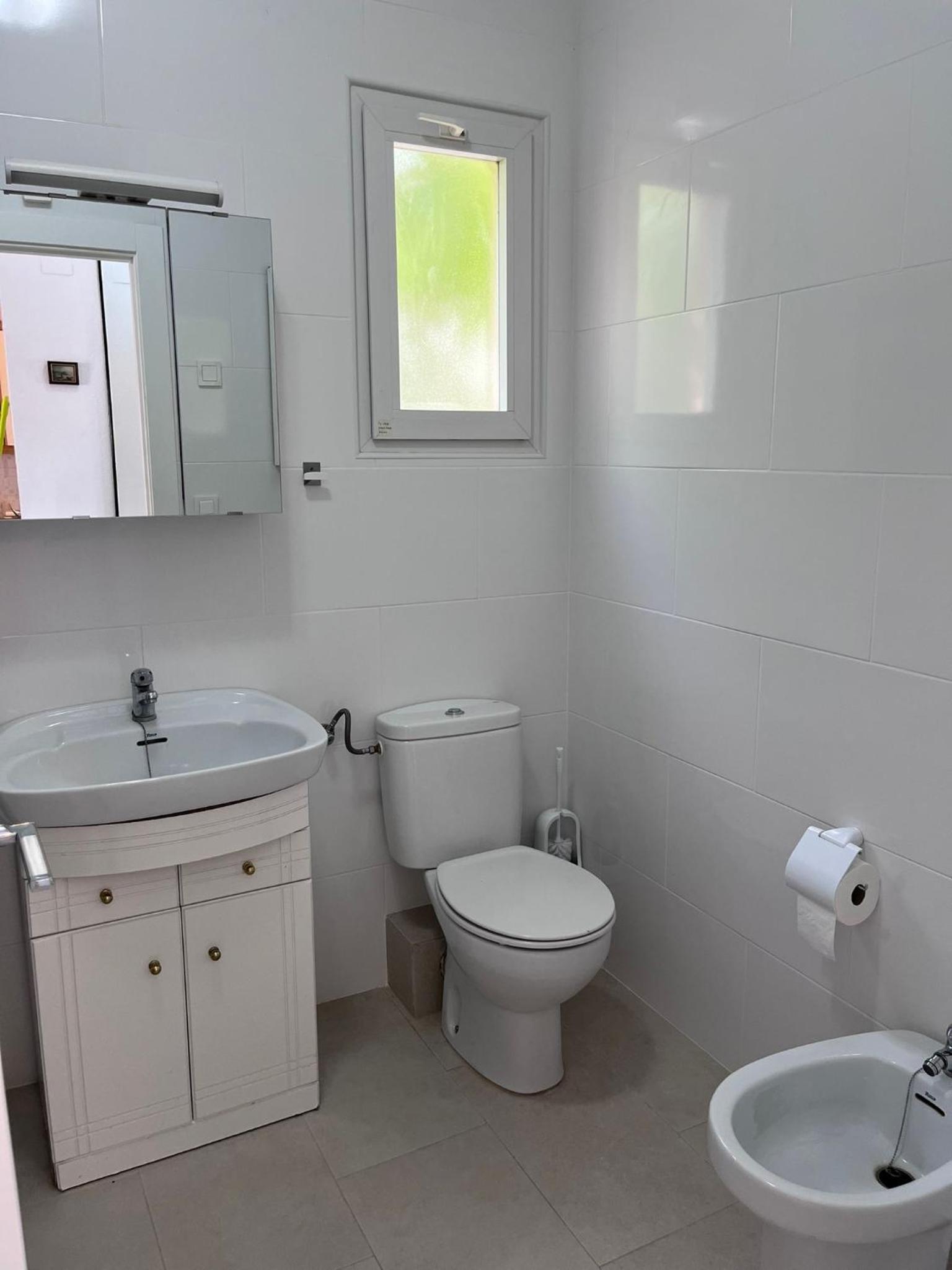 Fräsch duplex med havsutsikt