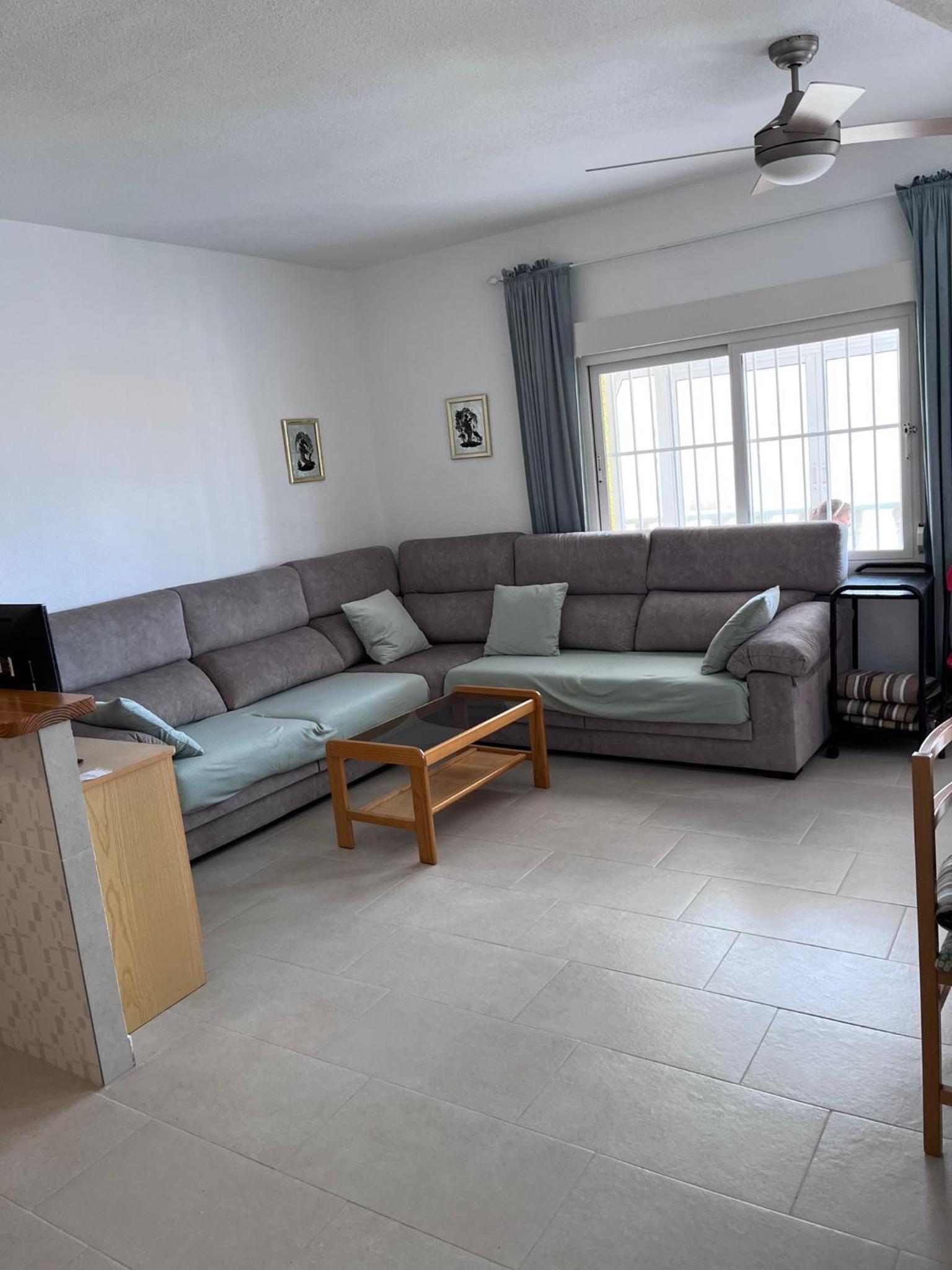 Fräsch duplex med havsutsikt