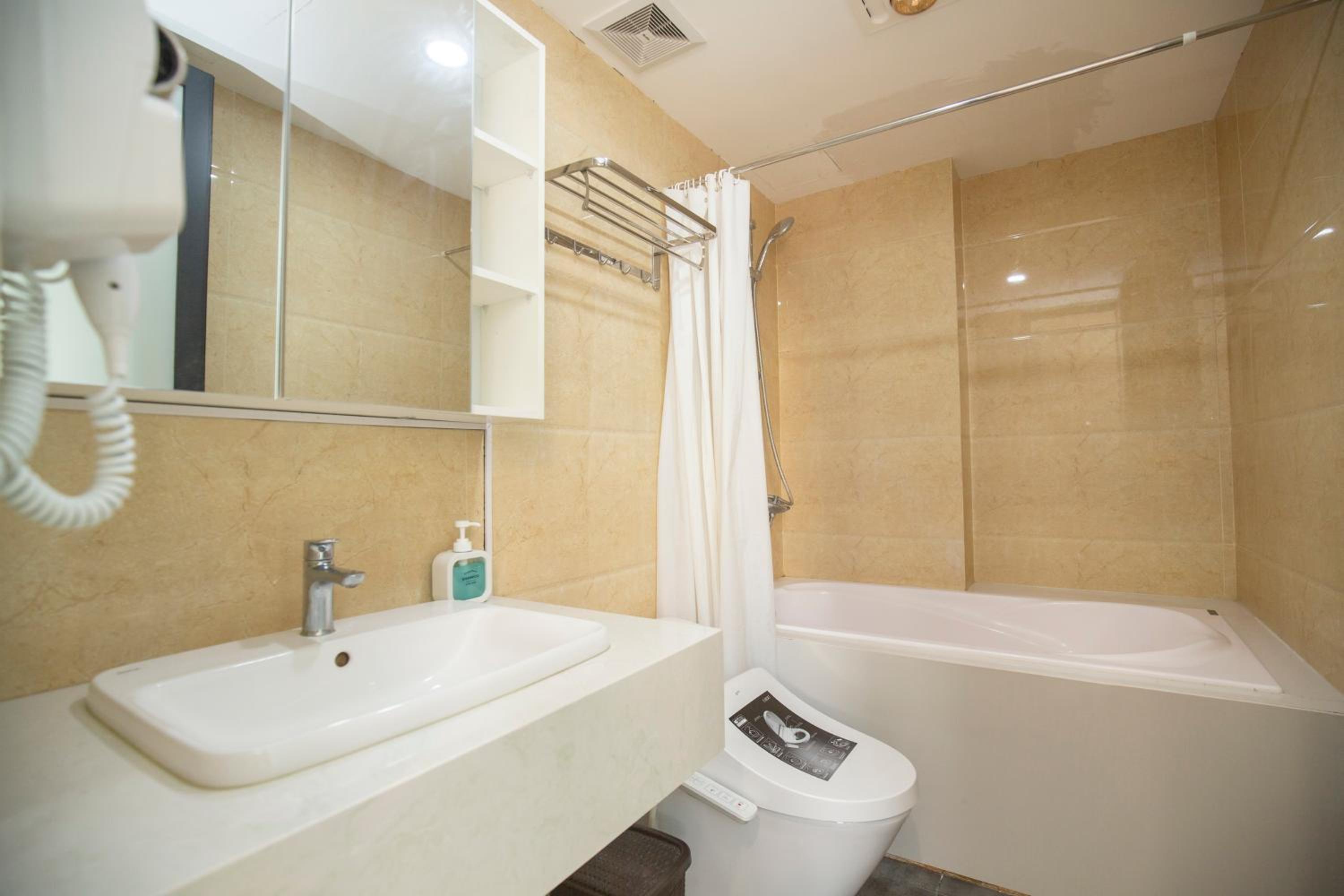Sumitomo19 Serviced Apartment at Linh Lang