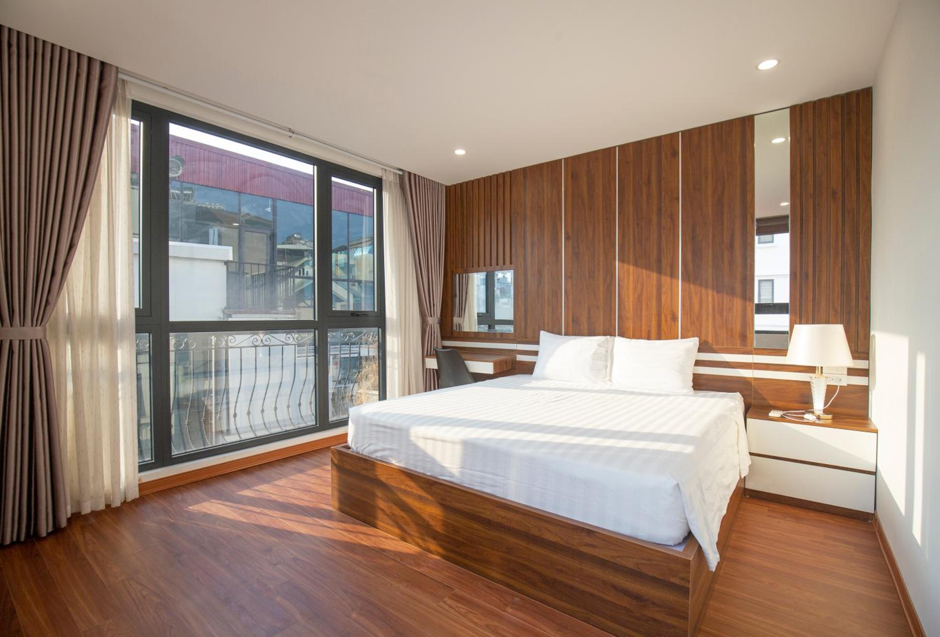 Sumitomo19 Serviced Apartment at Linh Lang