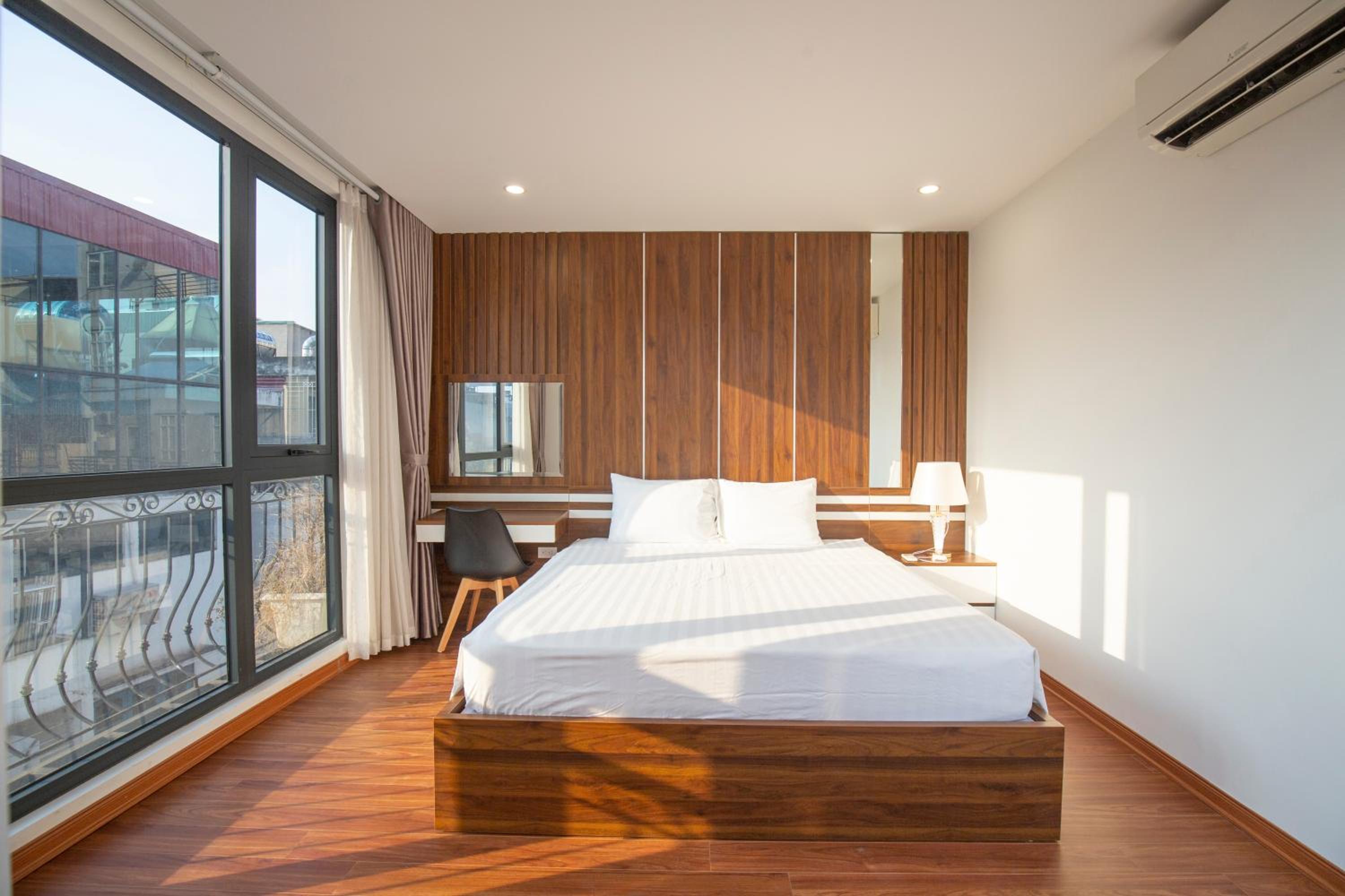 Sumitomo19 Serviced Apartment at Linh Lang