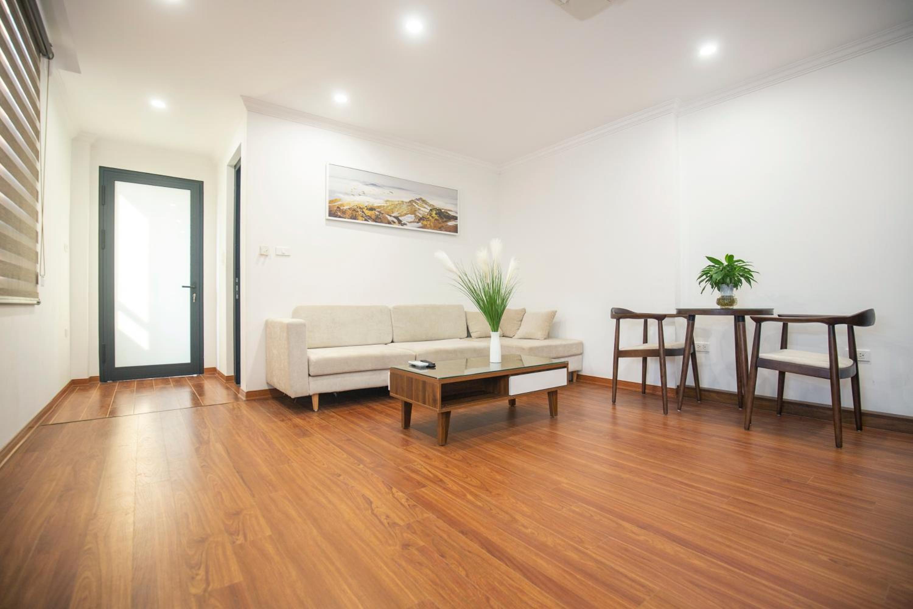 Sumitomo19 Serviced Apartment at Linh Lang
