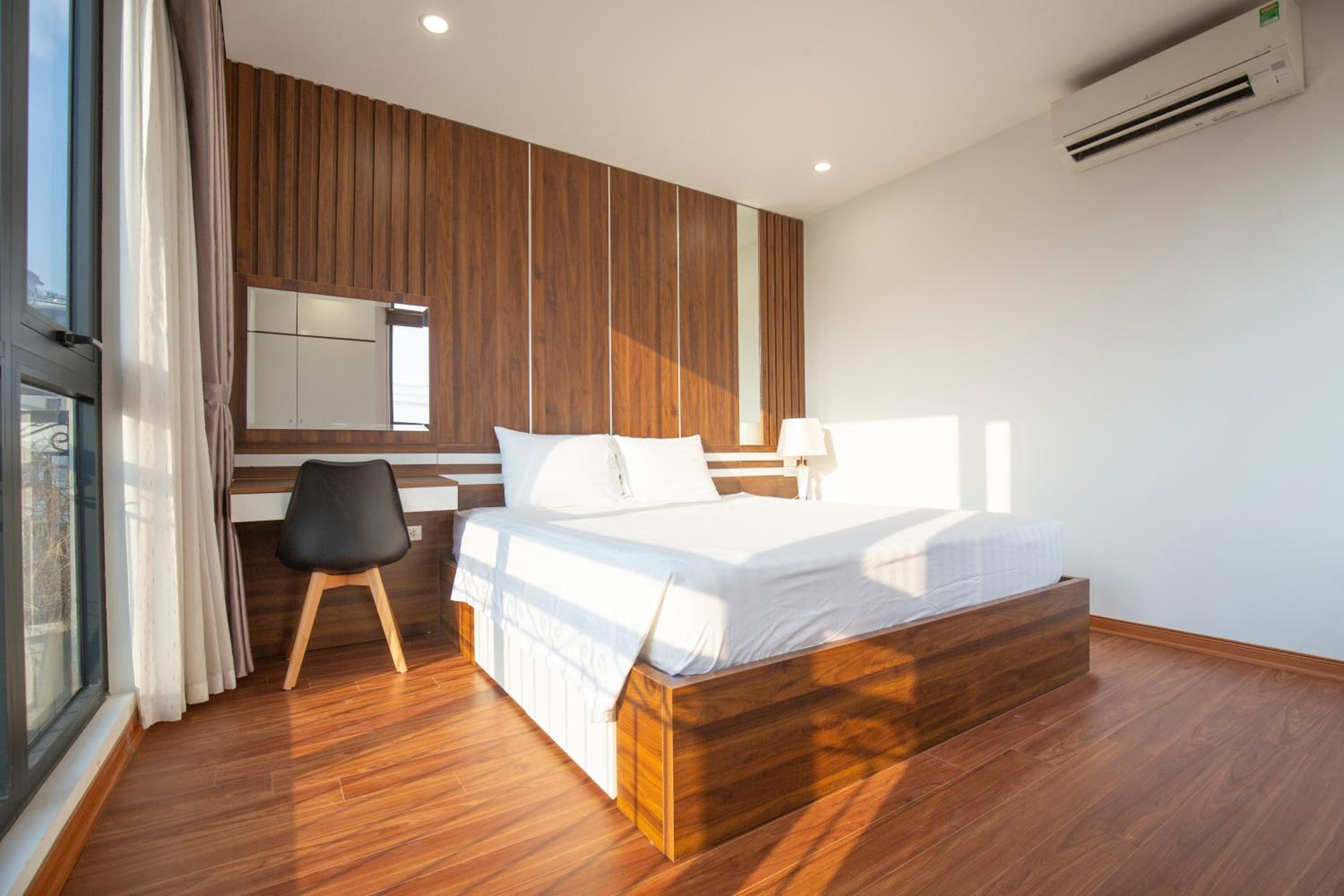 Sumitomo19 Serviced Apartment at Linh Lang