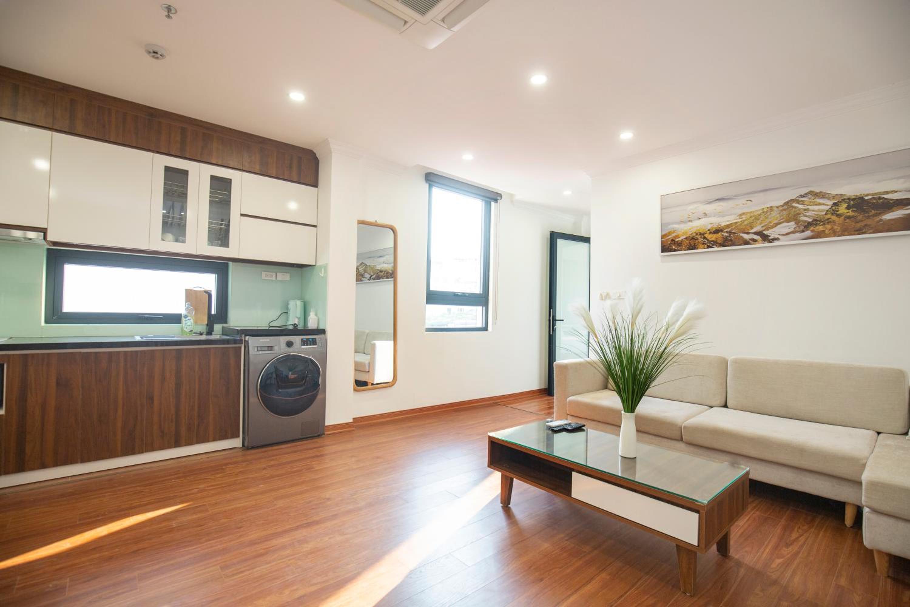 Sumitomo19 Serviced Apartment at Linh Lang