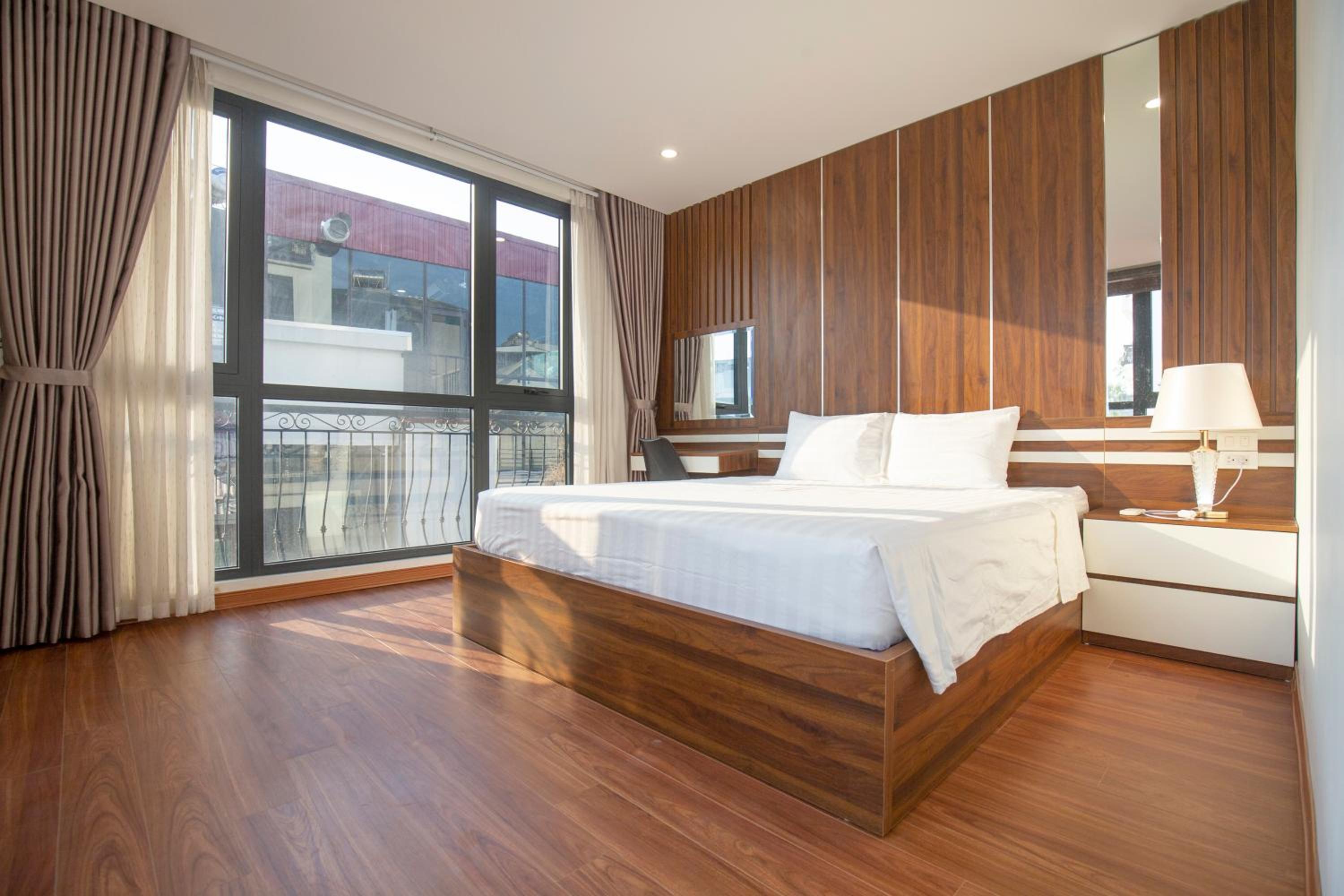 Sumitomo19 Serviced Apartment at Linh Lang