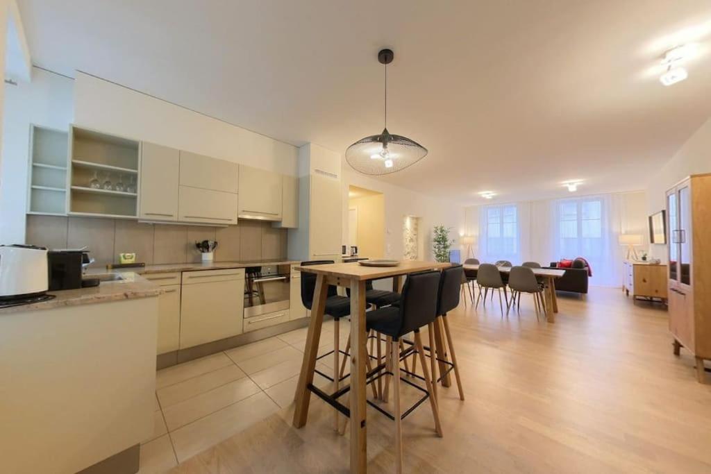 Charming 2-Bedroom Apartment in the Heart of Lausanne RSF2