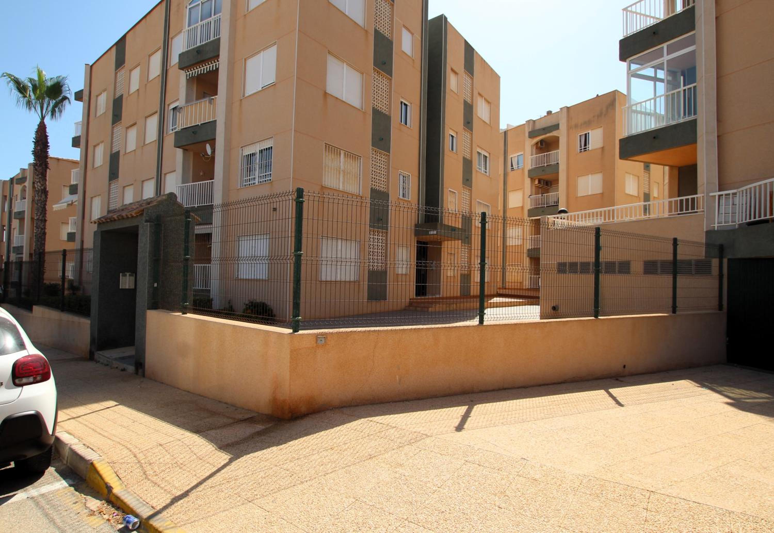 Apartamento con piscina Los Leandros