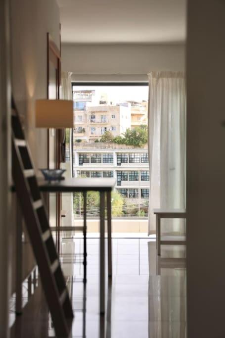 Lovely 1BR home with private balcony in St Julians by 360 Estates photo 5