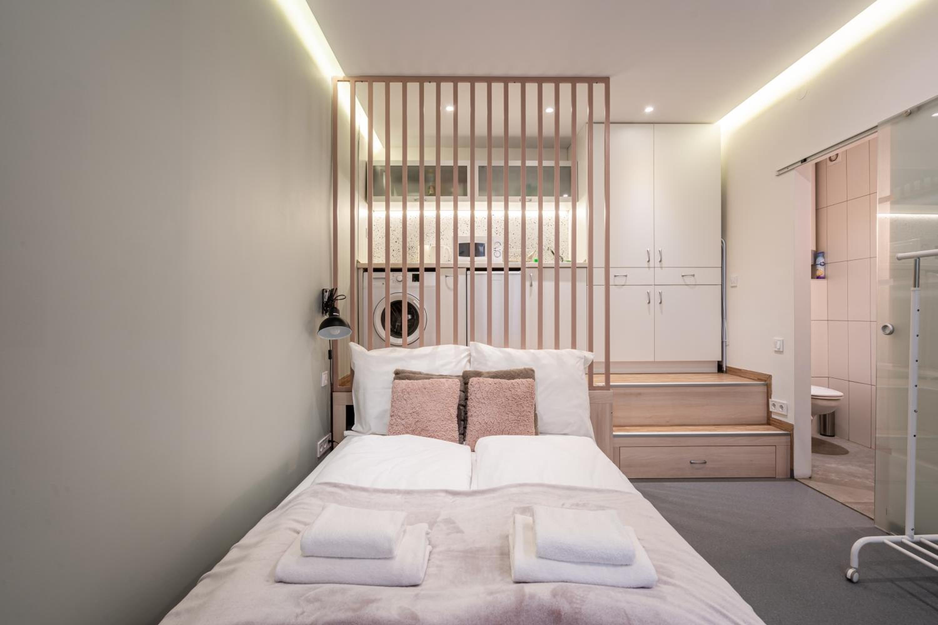 Cozy Little Flat in the City Center view 2