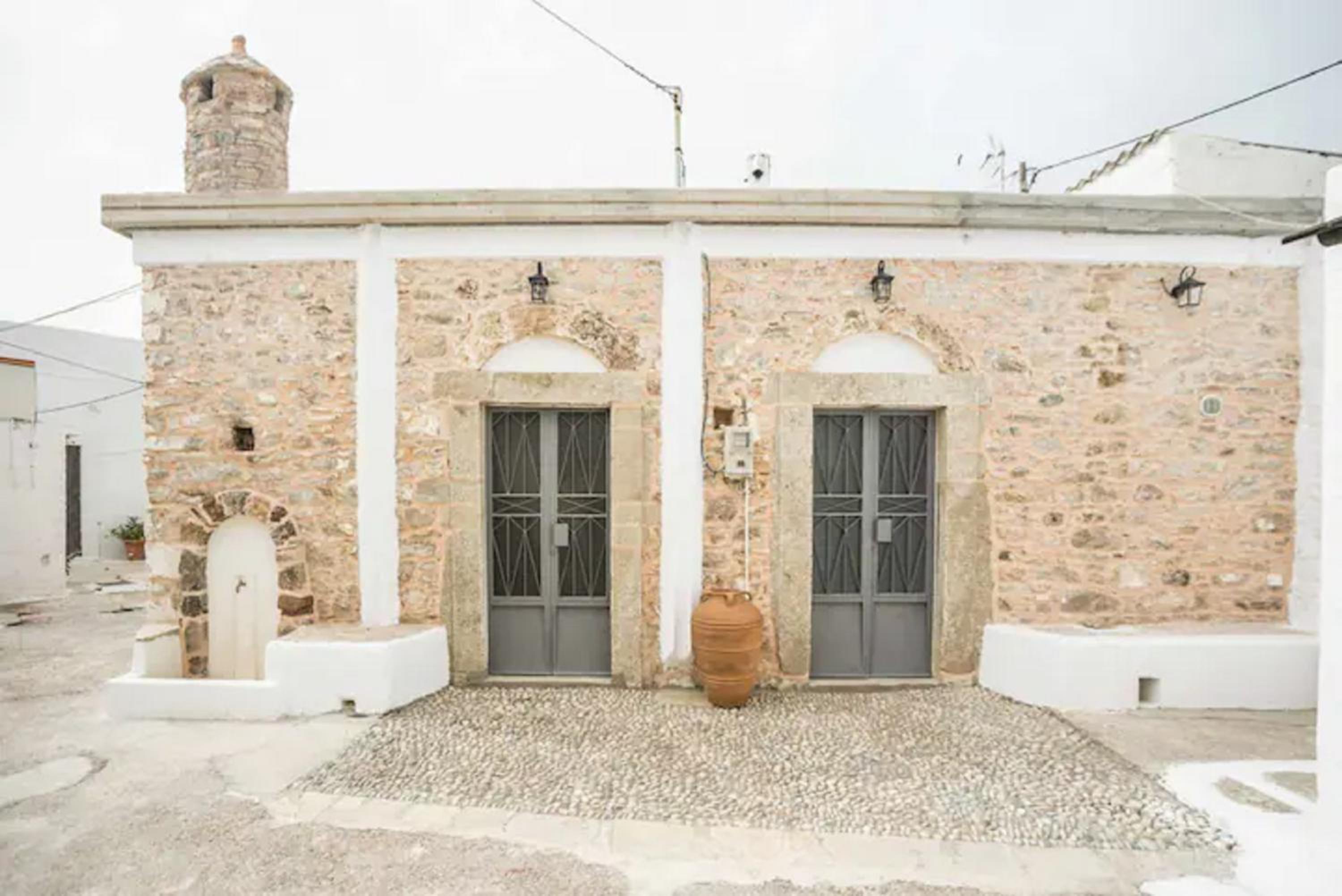 Amarantos-Traditional Village House-Apollona view 2