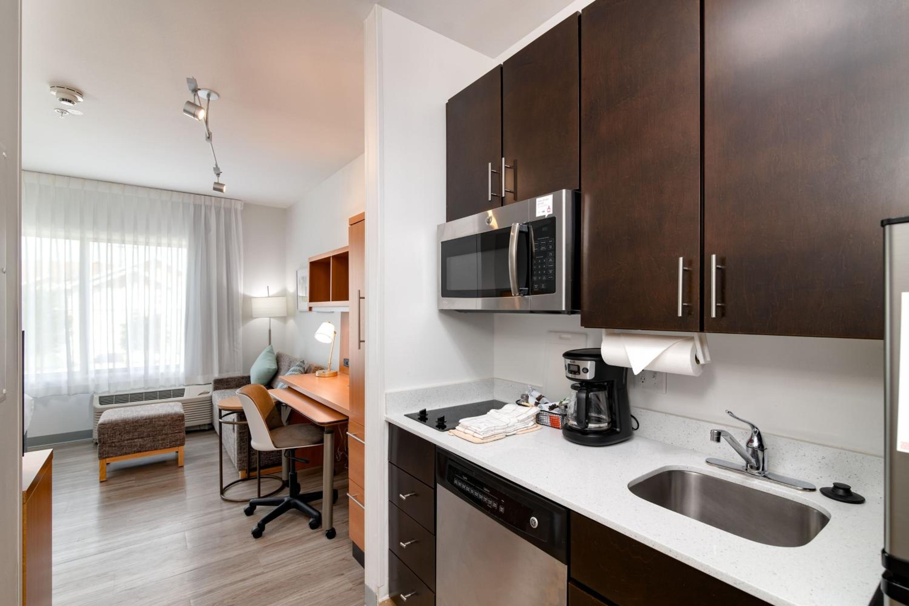 TownePlace Suites by Marriott Dallas McKinney - Property Image 11