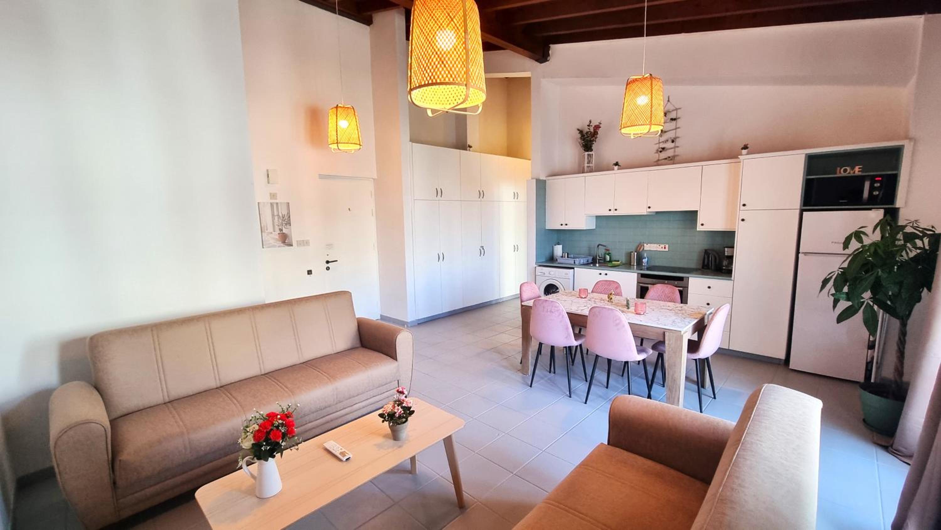 Lovely 1BR in Old Town - City Center & 4min to Beach