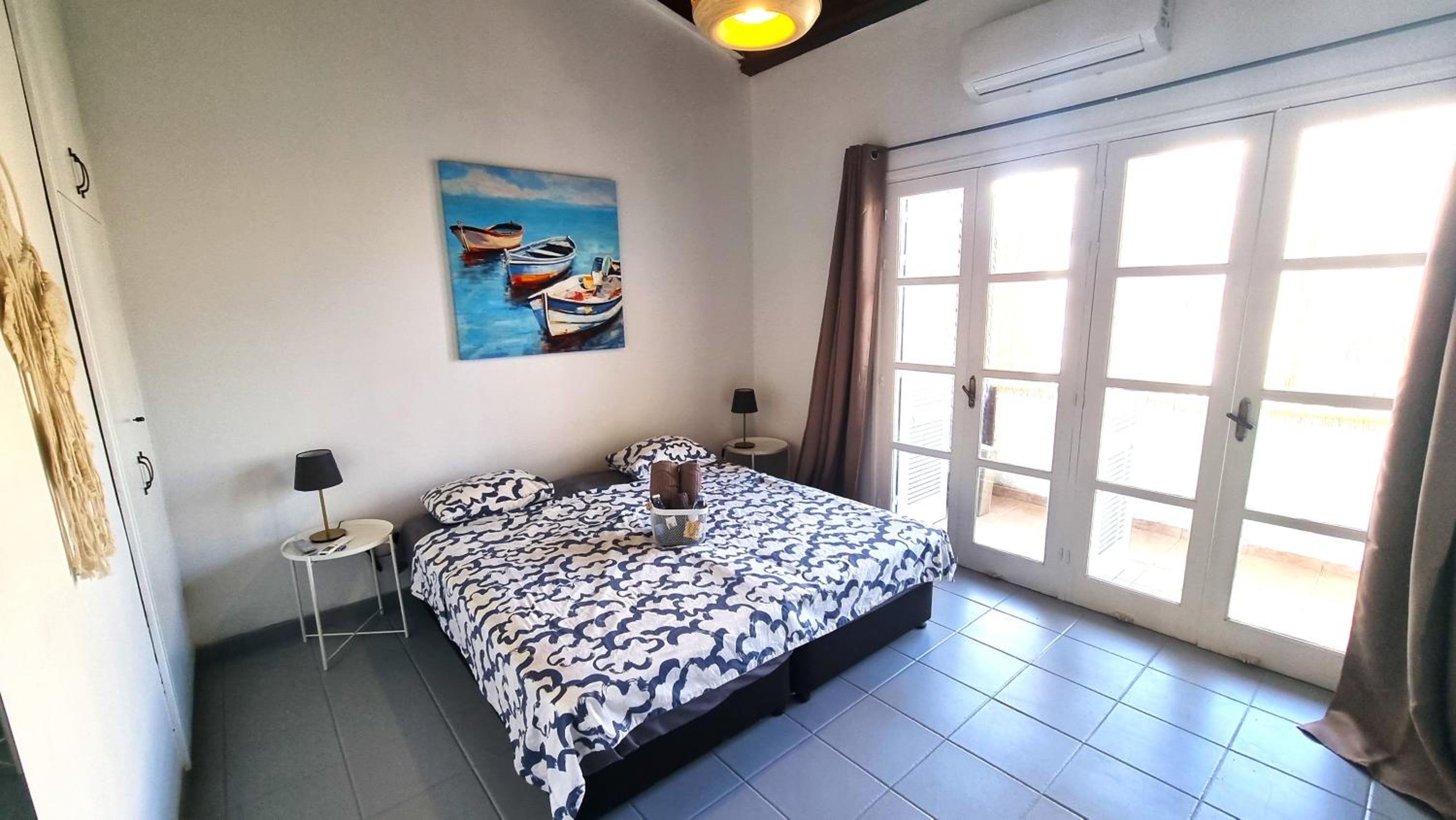 Lovely 1BR in Old Town - City Center & 4min to Beach