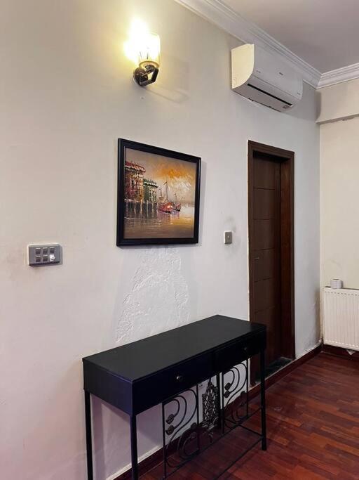 2Bed Luxury Apartment F11 Markaz view 5