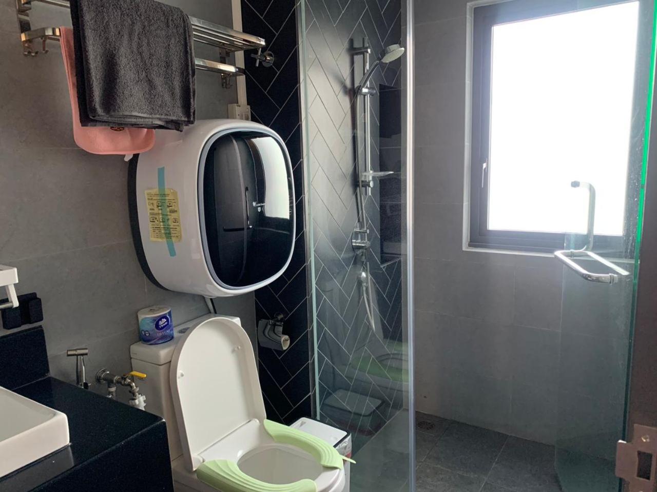 SVT Sunway Velocity Studio 2pax MRT LRT TRX Cheras Kuala Lumpur