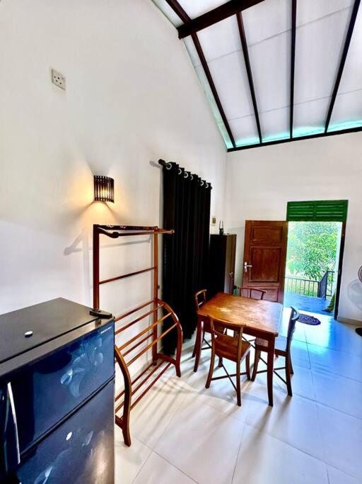 Mango Garden Cottage Tangalle