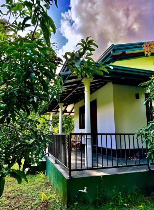Mango Garden Cottage Tangalle