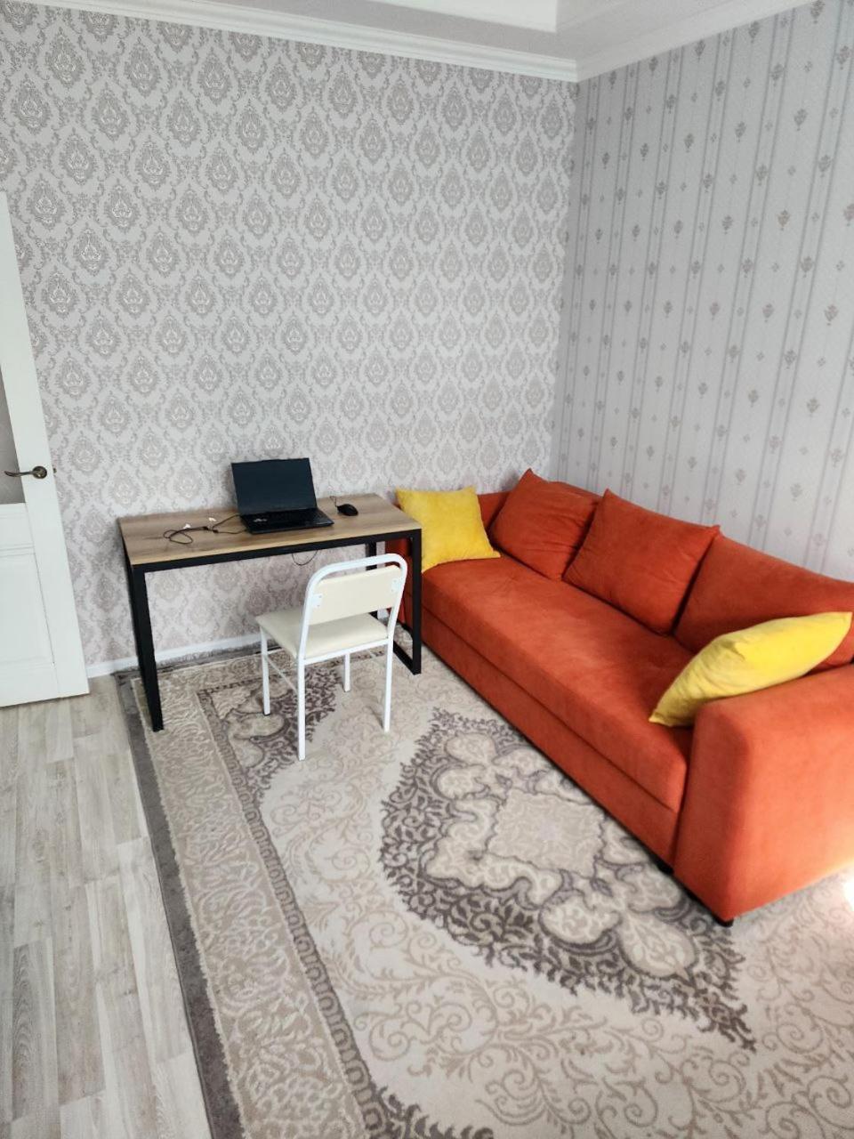 Apartment on Togolok Moldo 10 view 5
