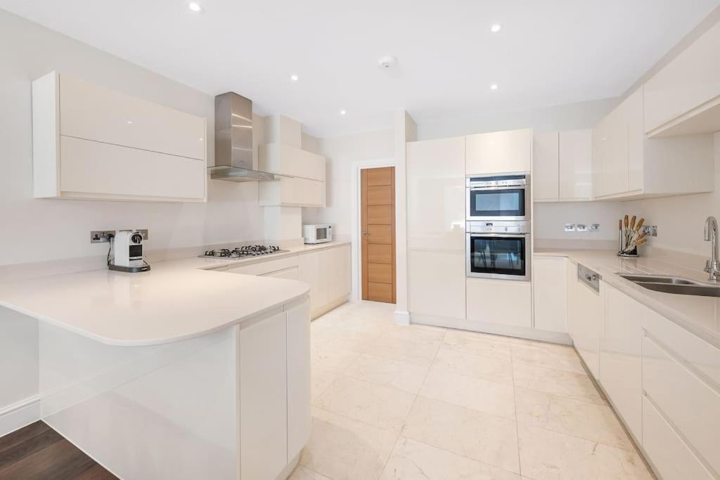 New 3Bed in Knightsbridge