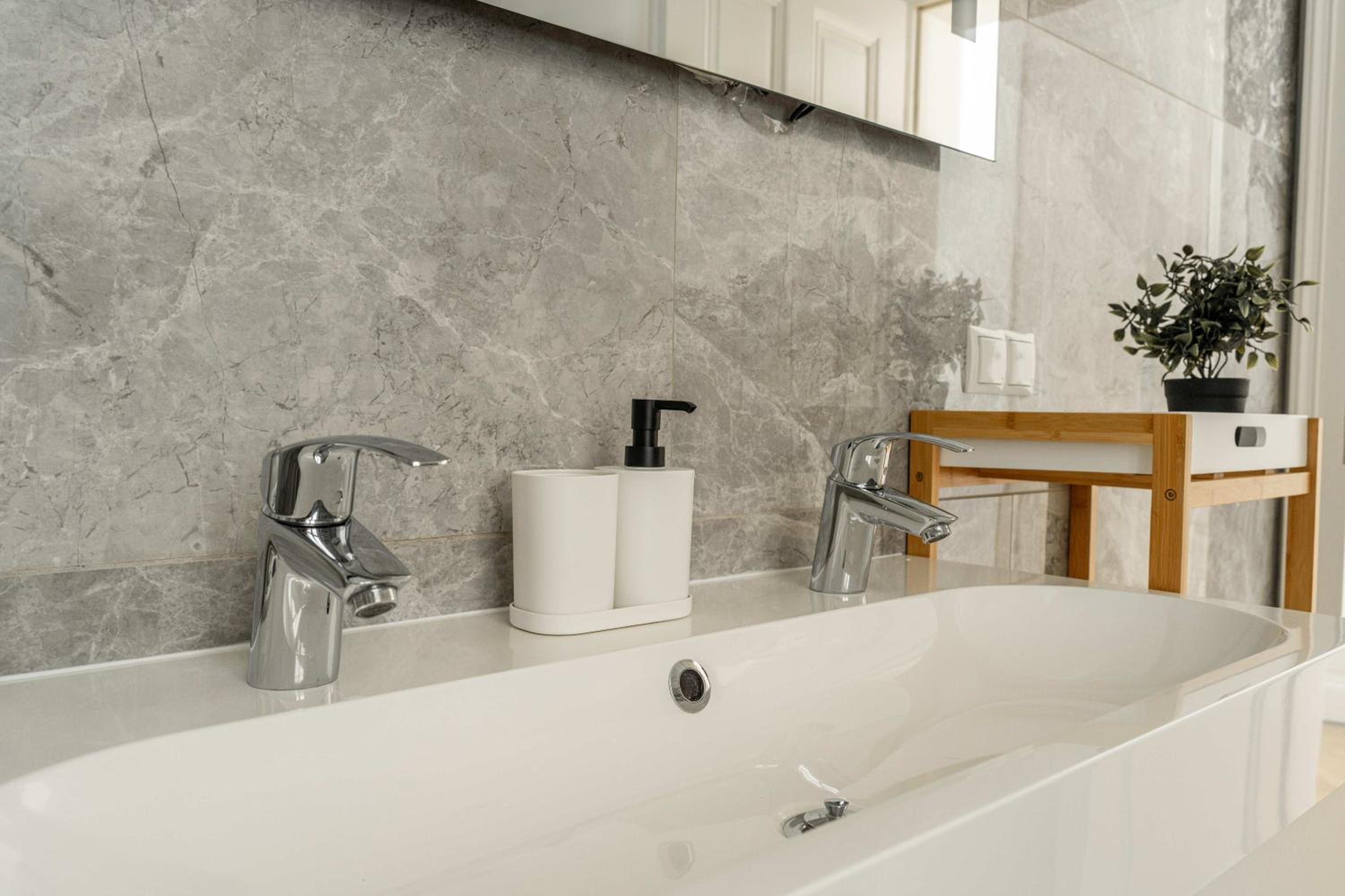 Franz-Josef City Apartment is Calling - by 4ty3 Apartments