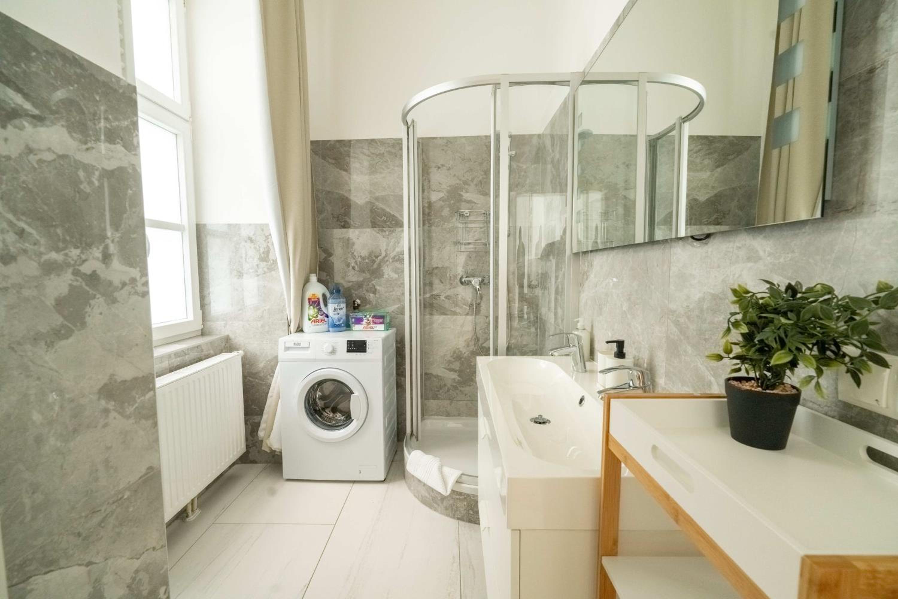 Franz-Josef City Apartment is Calling - by 4ty3 Apartments