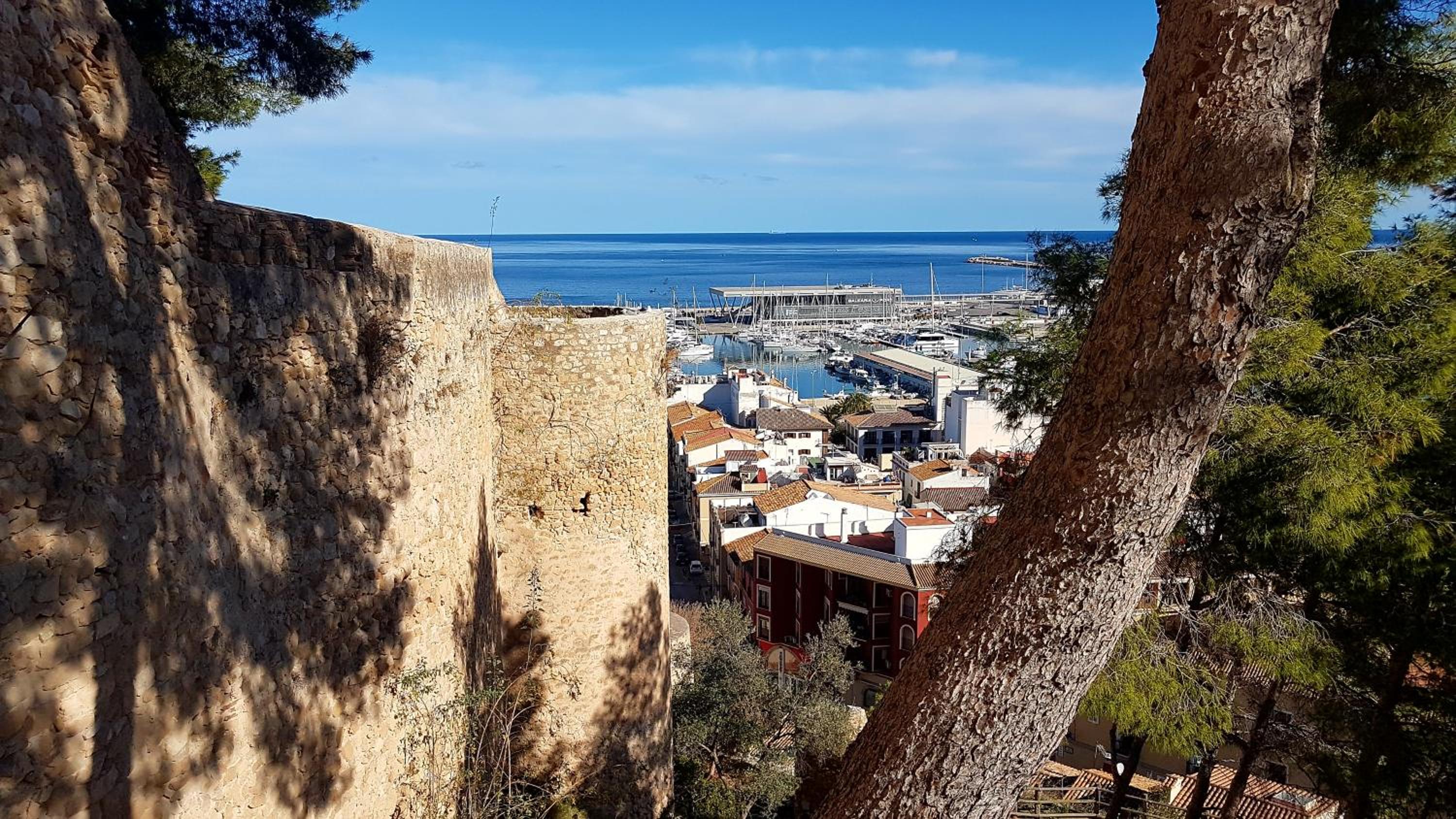 La Riviera bajo esquina- Serviden