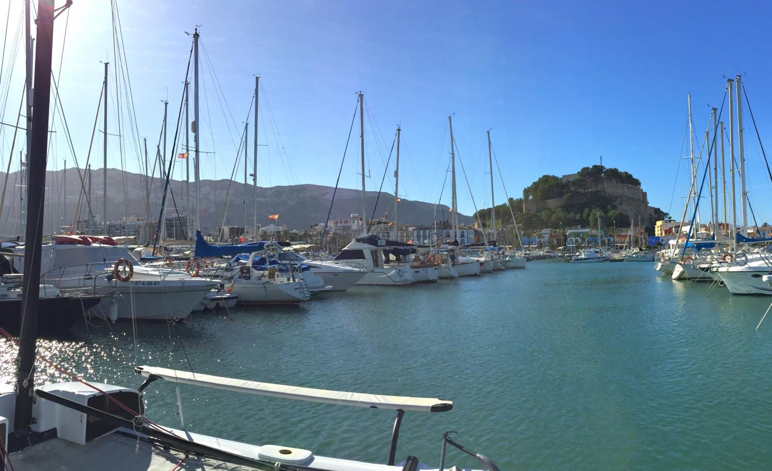 La Riviera bajo esquina- Serviden