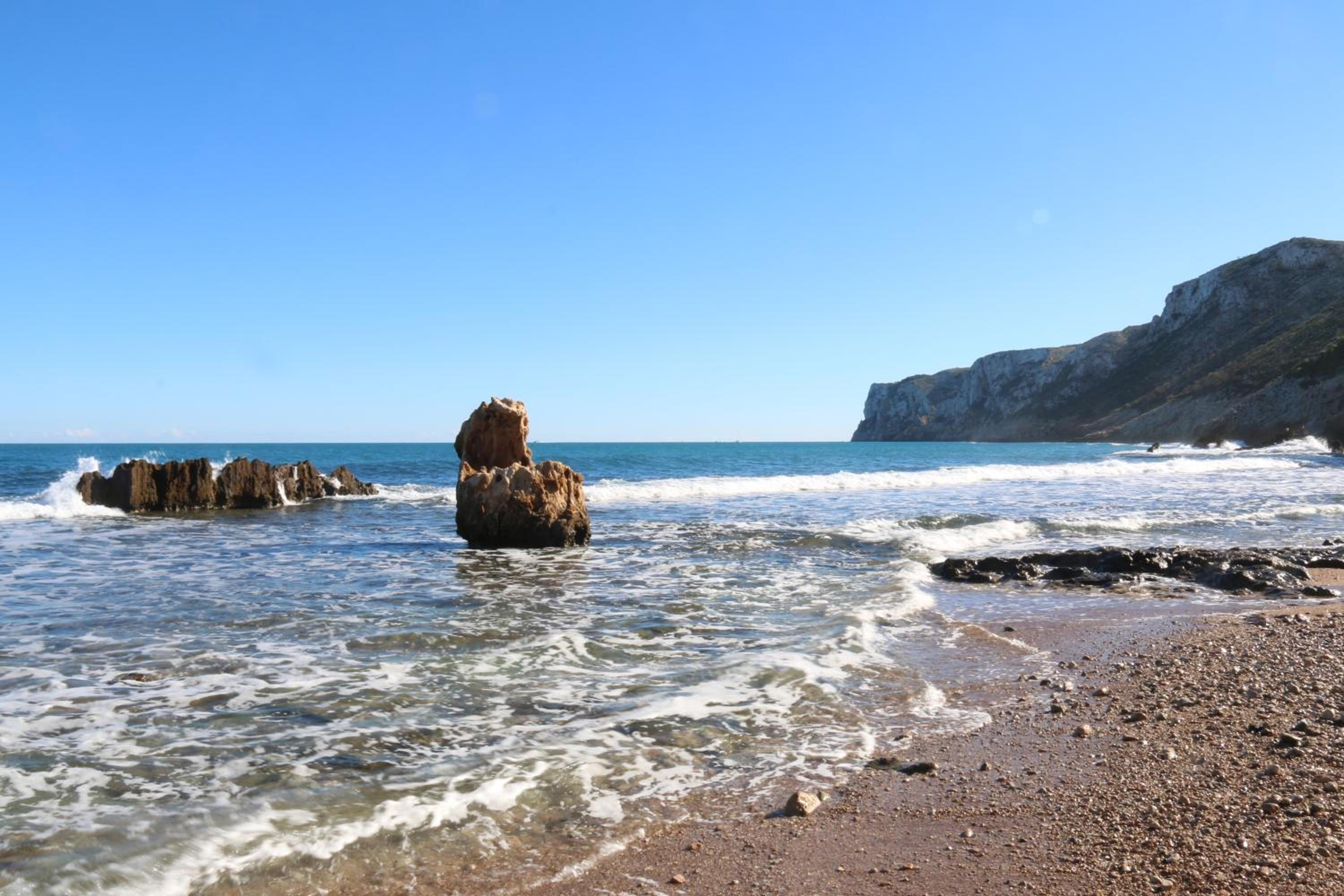 La Riviera bajo esquina- Serviden