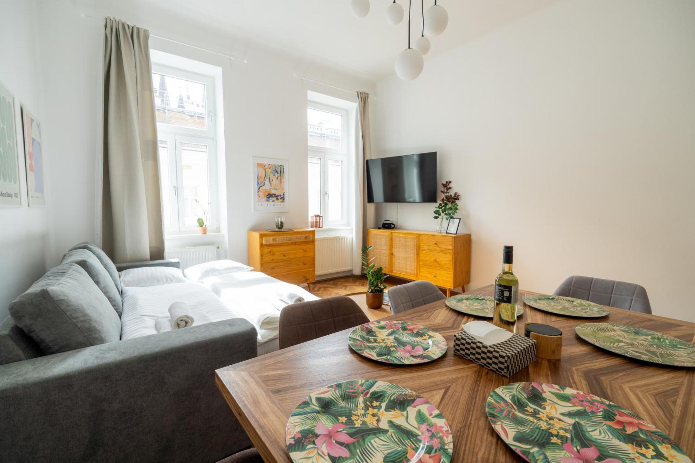 Franz-Josef City Apartment is Calling - by 4ty3 Apartments