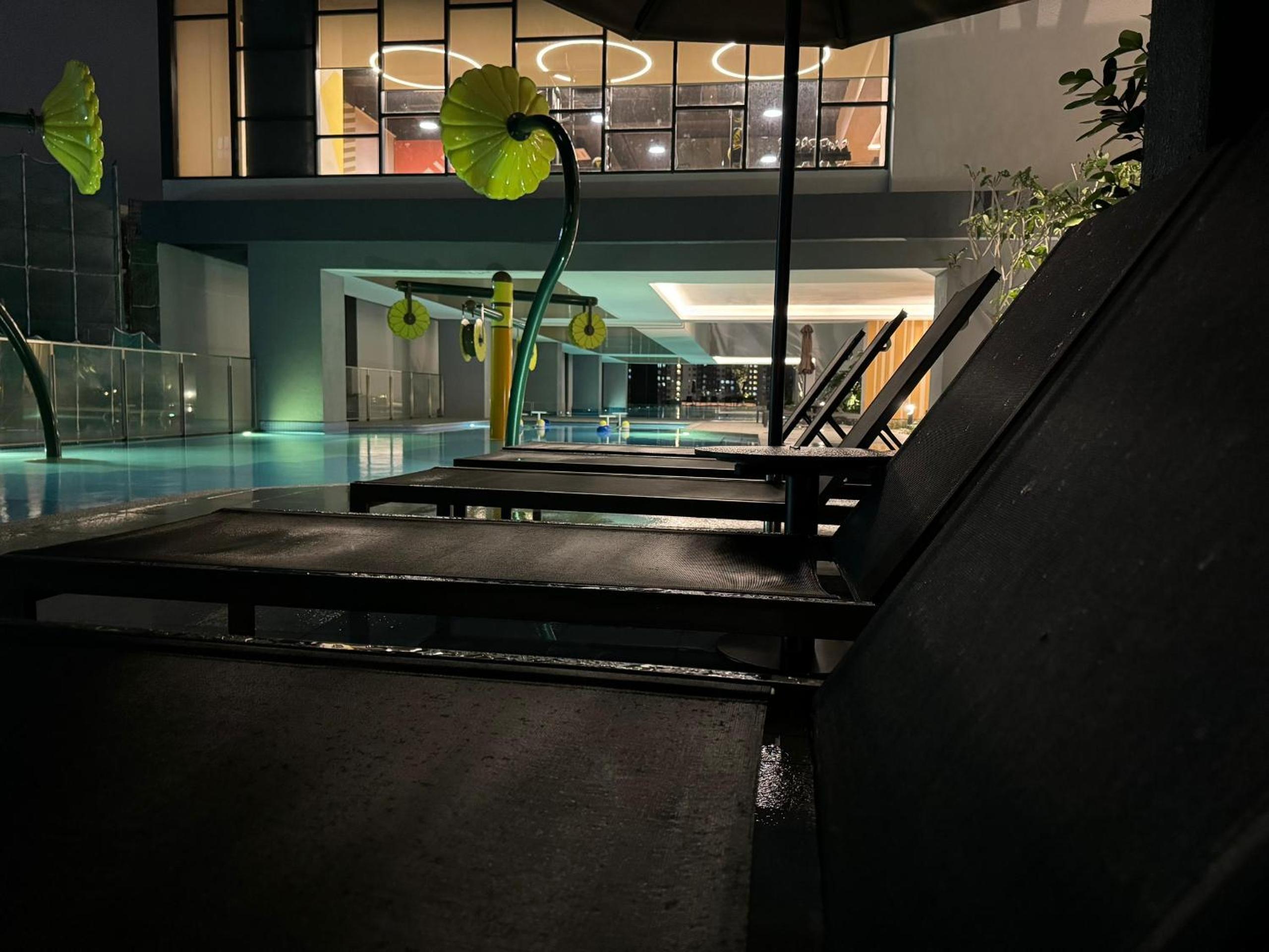 SVT Sunway Velocity Studio 2pax MRT LRT TRX Cheras Kuala Lumpur