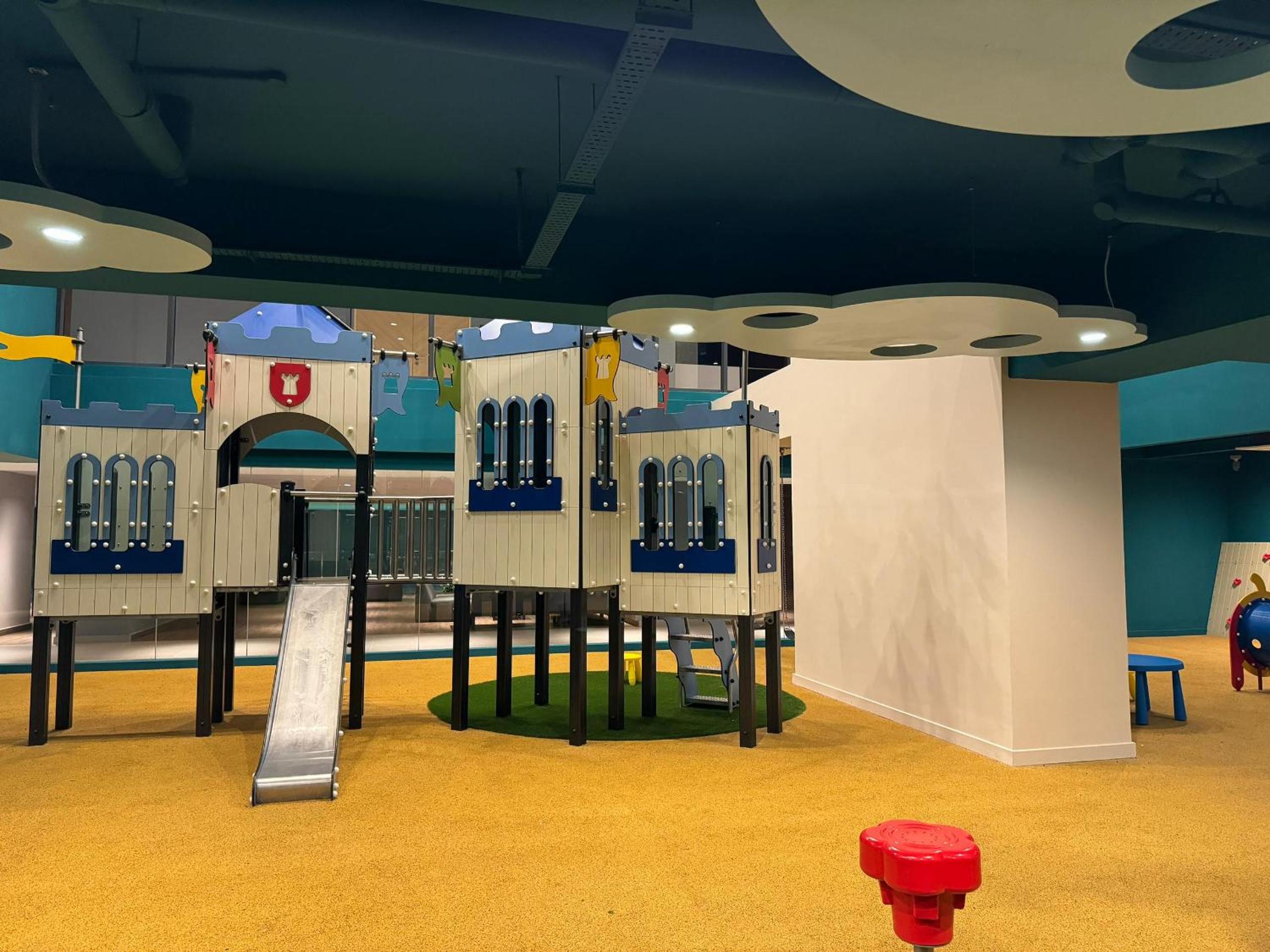 SVT Sunway Velocity Studio 2pax MRT LRT TRX Cheras Kuala Lumpur