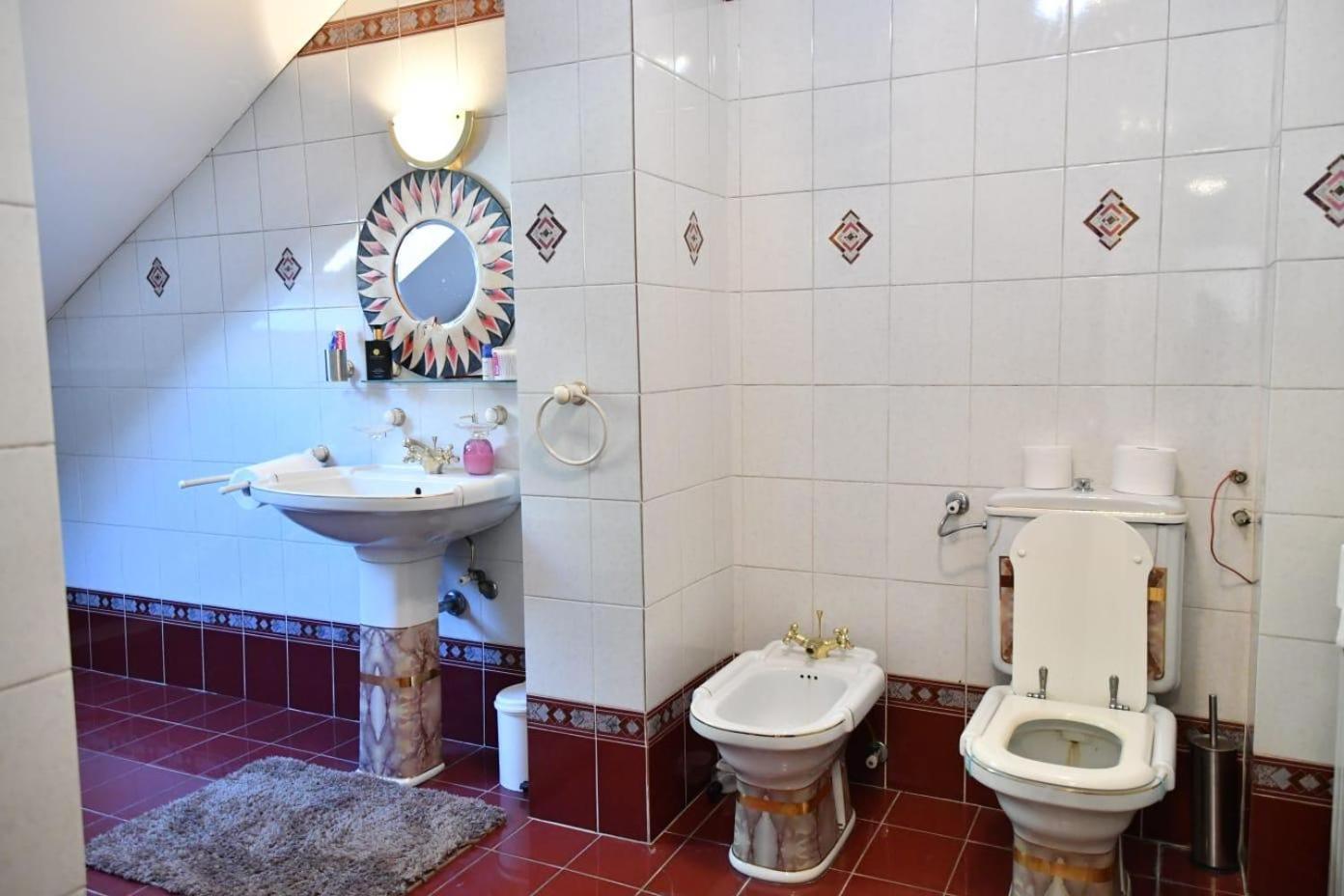 Luksuzna, porodična vila, sa saunom u elitnom dijelu Sarajeva