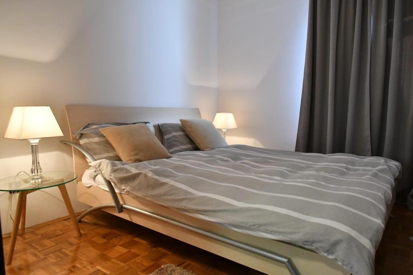 Luksuzna, porodična vila, sa saunom u elitnom dijelu Sarajeva