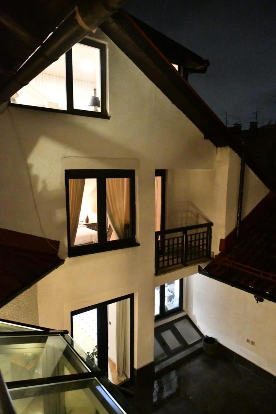Luksuzna, porodična vila, sa saunom u elitnom dijelu Sarajeva