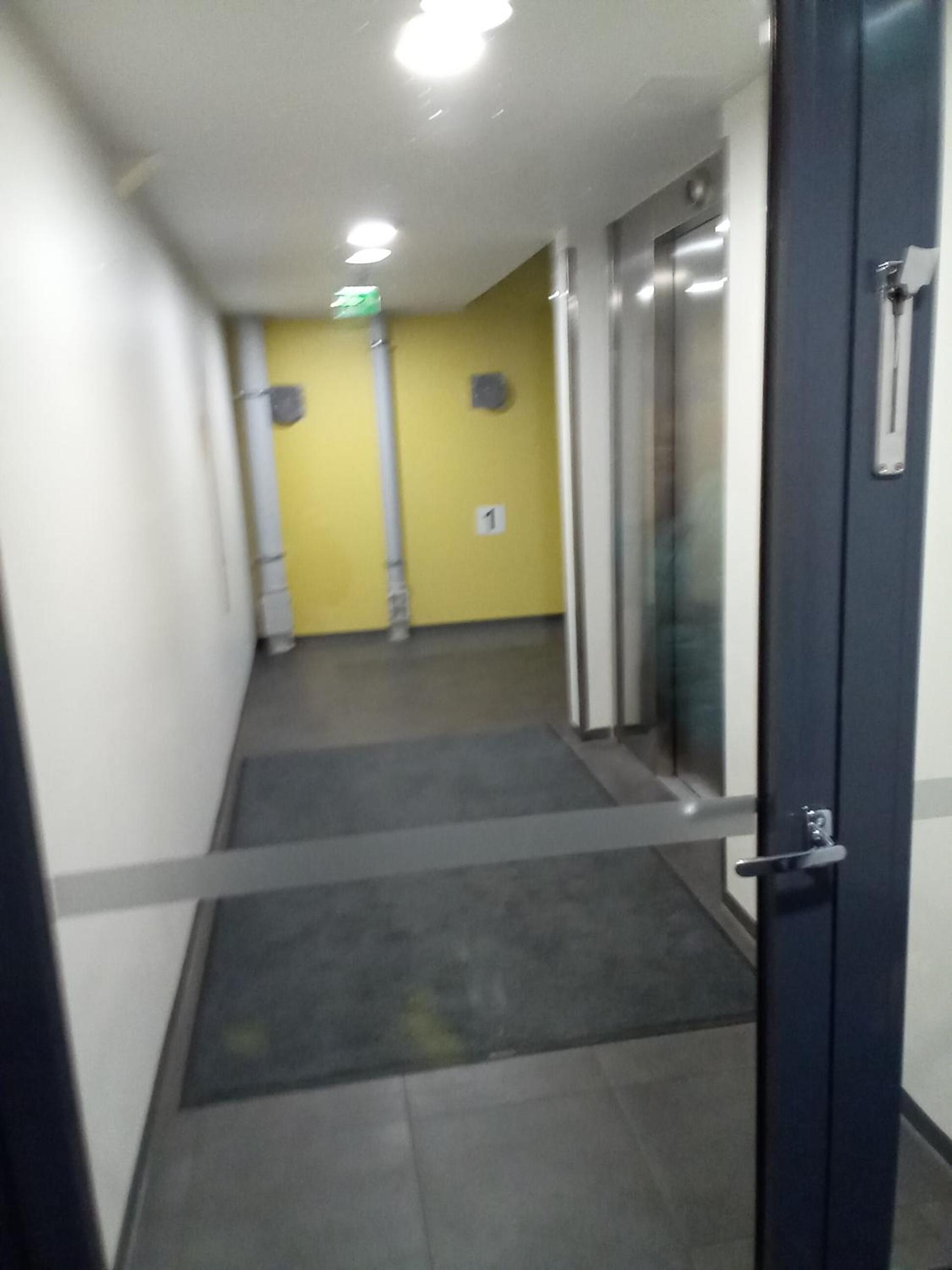 TAMPERE PENTHOUSE-tasokas moderni kaupunki huoneisto huipulla -ISO JACUZZI omalla KATTOTERASSILLA - AURINKOTUOLIT ja Aurinko odottaa Sinua - huikea maisema